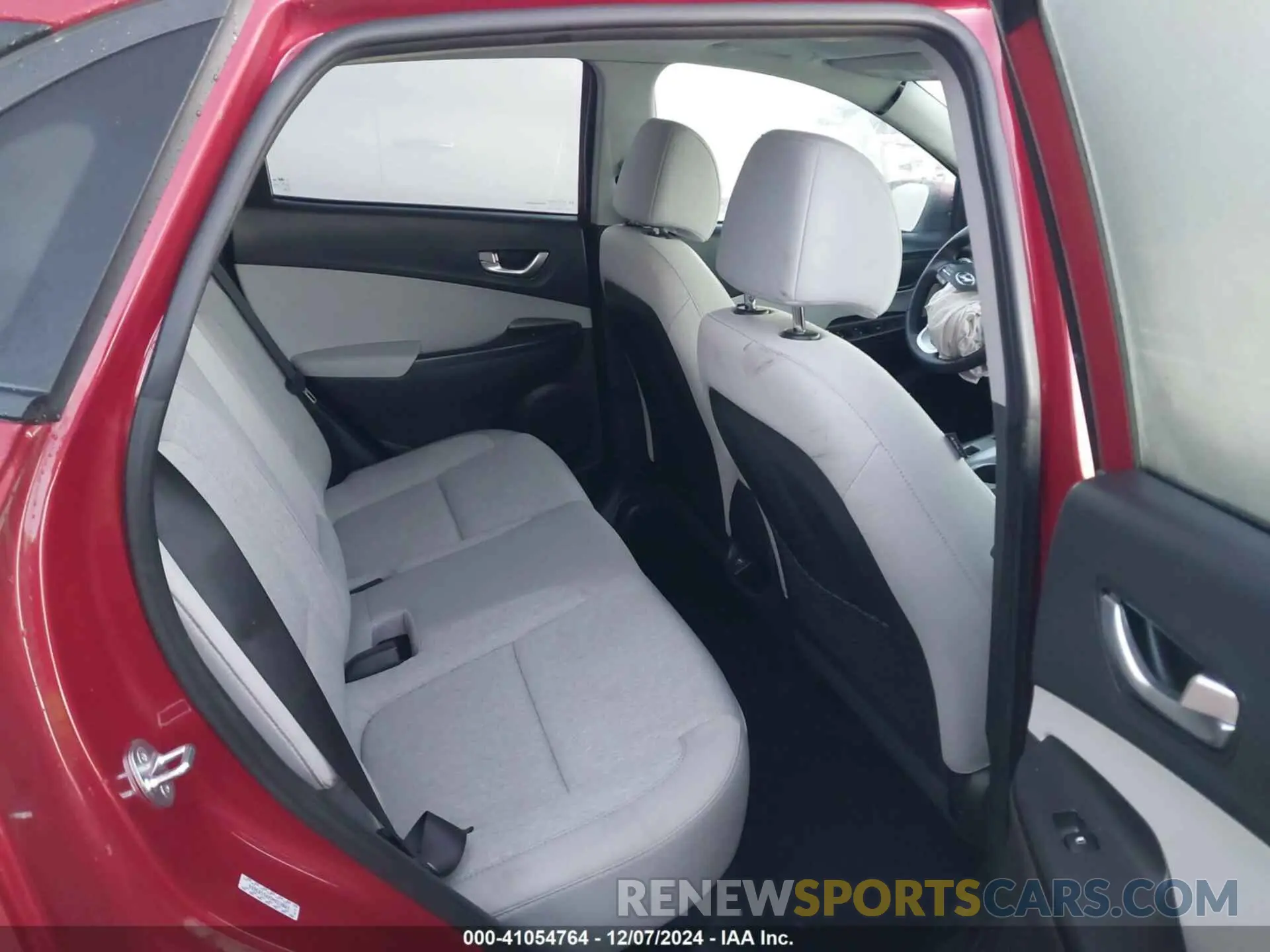 8 fotografías del automóvil dañado KM8K33AGXPU183659 HYUNDAI KONA ELECTRIC 2023