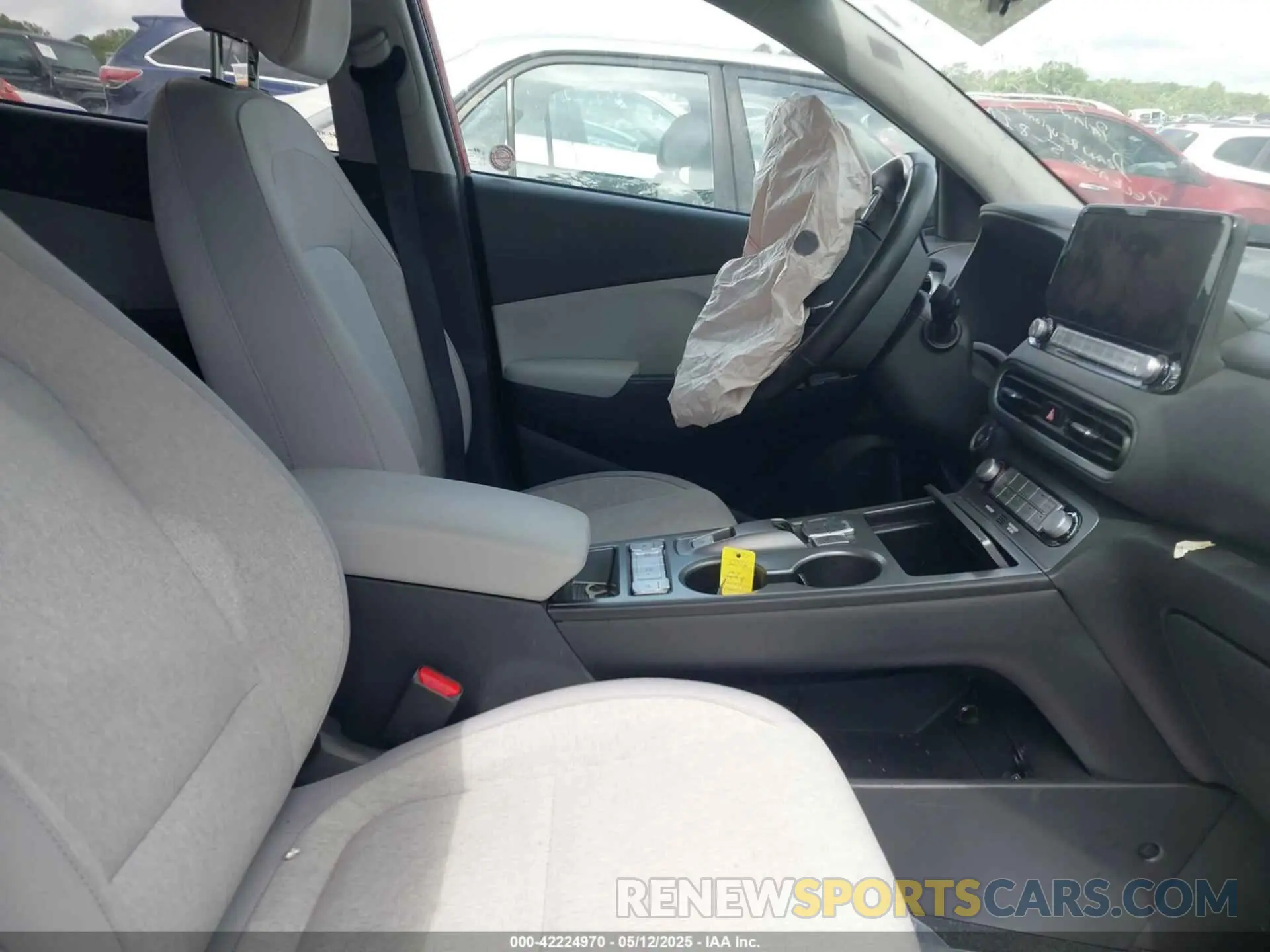 5 fotografías del automóvil dañado KM8K33AGXPU191535 HYUNDAI KONA ELECTRIC 2023