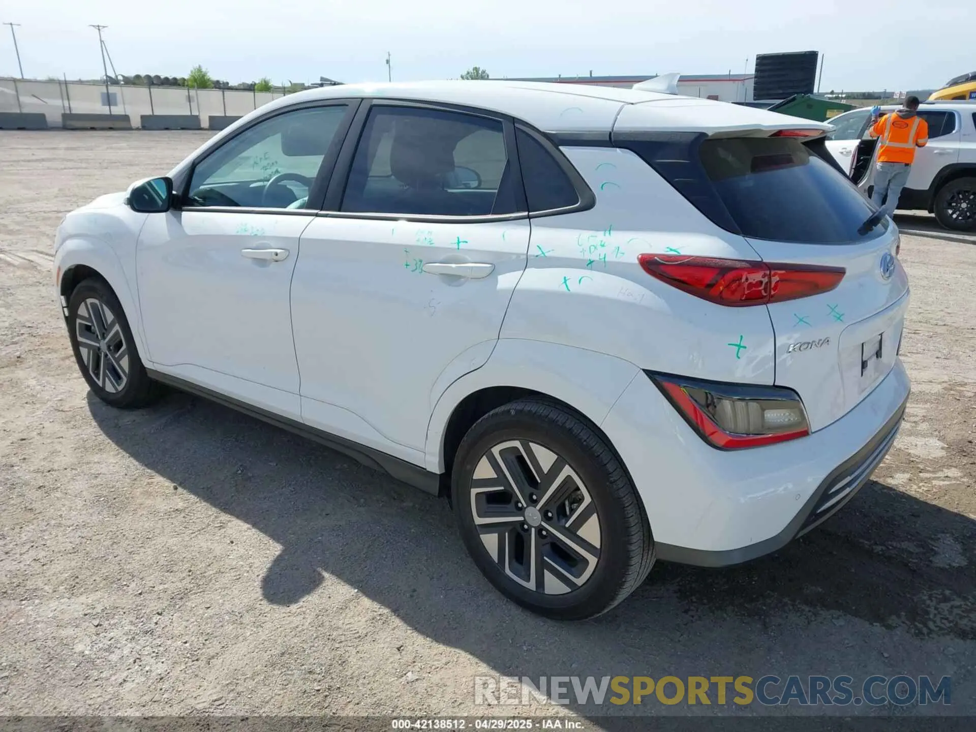 3 fotografías del automóvil dañado KM8K53AG6PU173981 HYUNDAI KONA ELECTRIC 2023