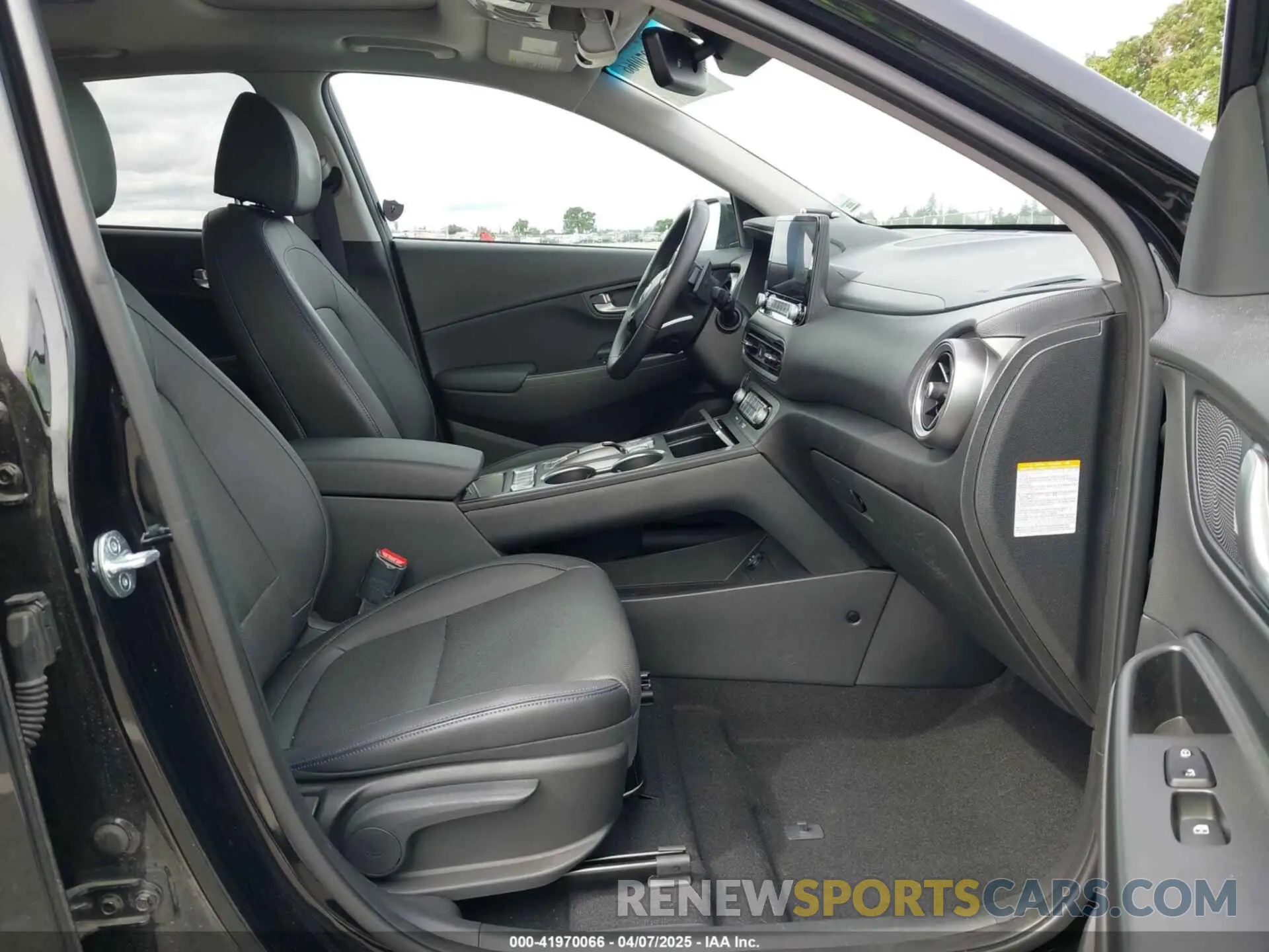 5 fotografías del automóvil dañado KM8K53AGXPU170730 HYUNDAI KONA ELECTRIC 2023