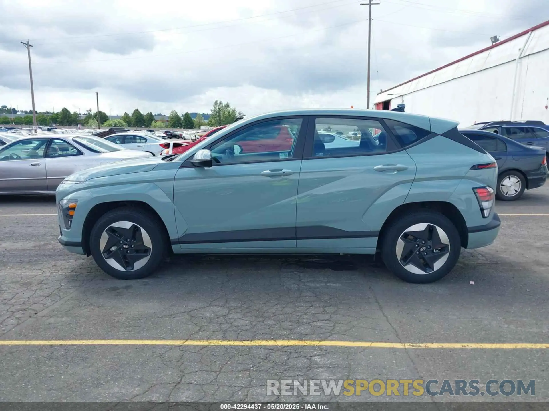 14 fotografías del automóvil dañado KM8HB3A77SU018500 HYUNDAI KONA ELECTRIC 2025