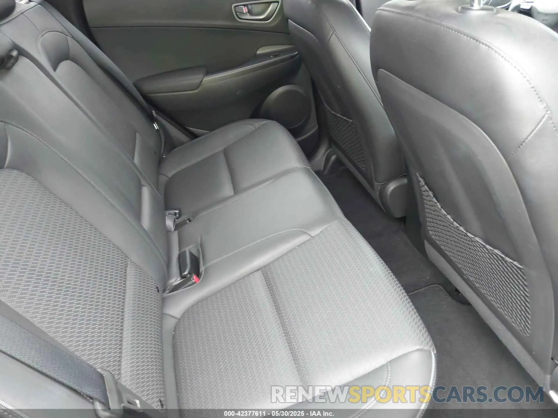 8 fotografías del automóvil dañado KM8K33AG3KU030355 HYUNDAI KONA EV 2019