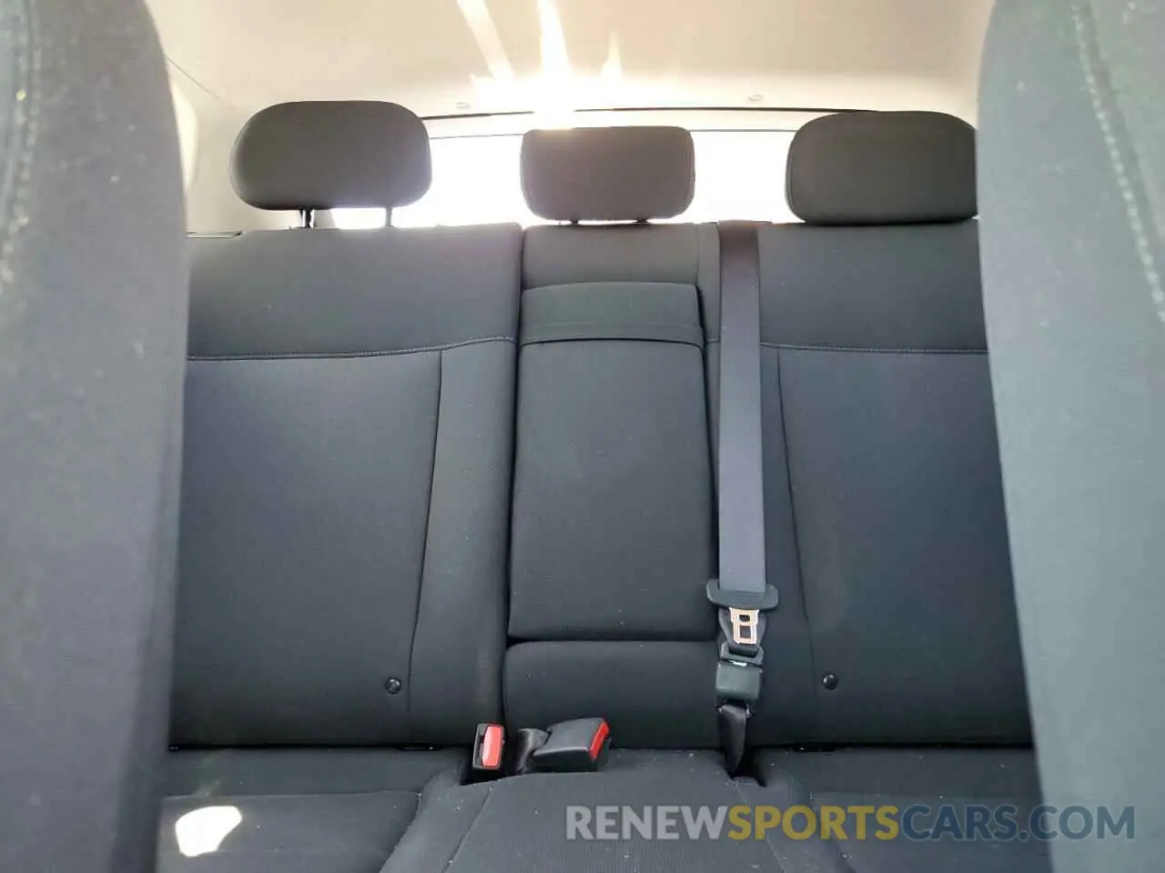 10 fotografías del automóvil dañado KM8HDCA38SU216543 HYUNDAI KONA PREFE 2025