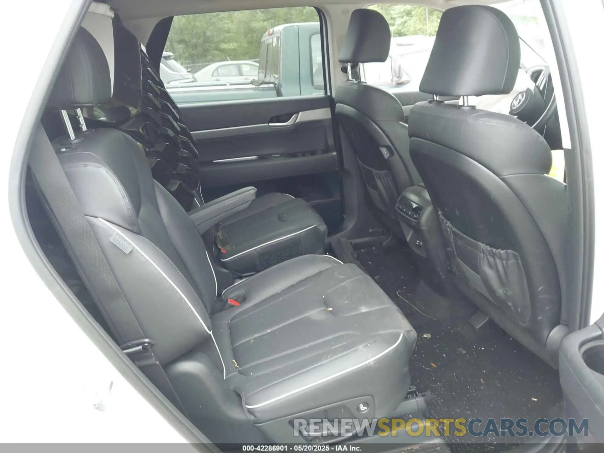8 fotografías del automóvil dañado KM8R3DGE4PU576258 HYUNDAI PALISADE 2023