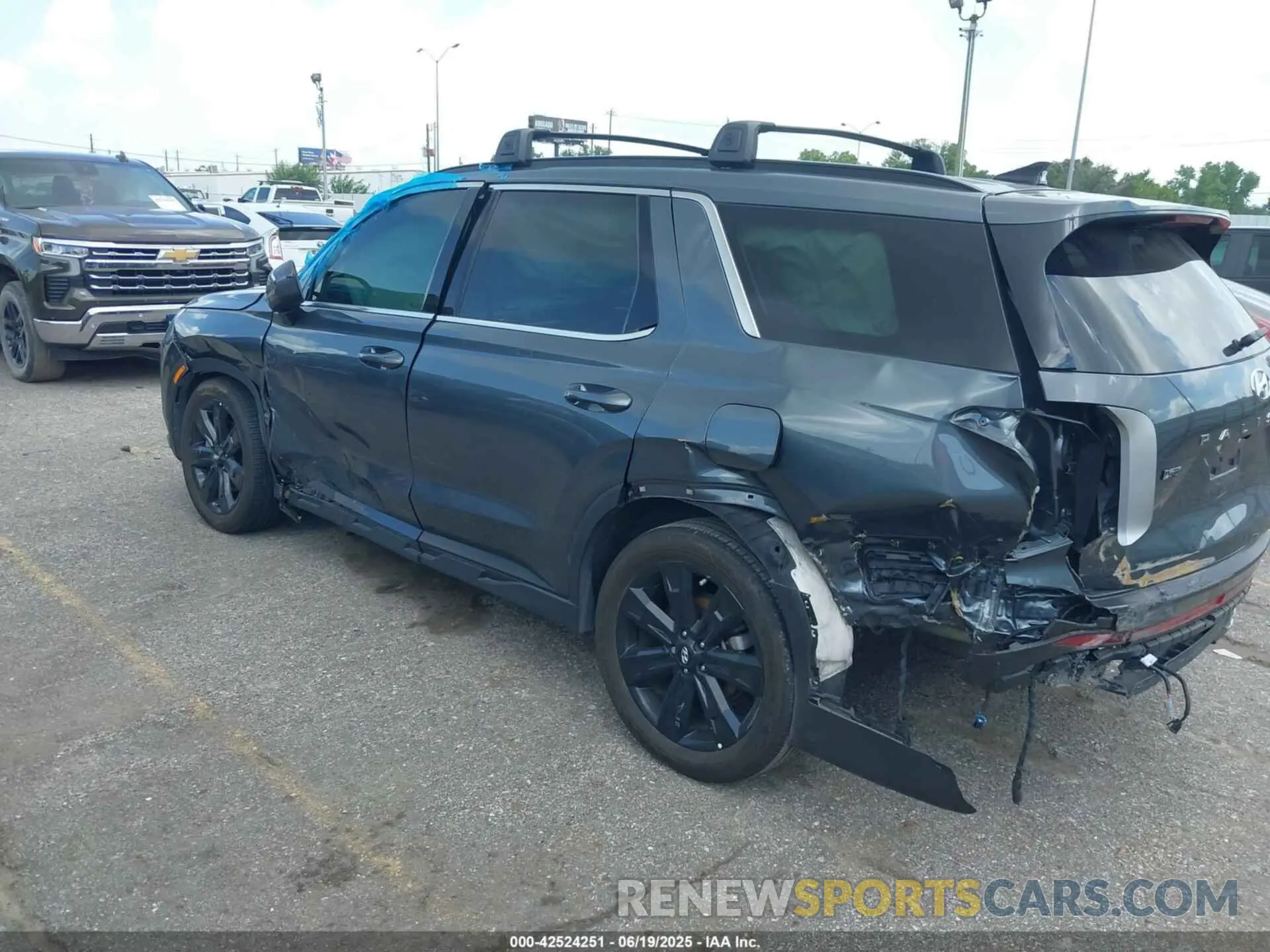 3 fotografías del automóvil dañado KM8R3DGE8PU640253 HYUNDAI PALISADE 2023