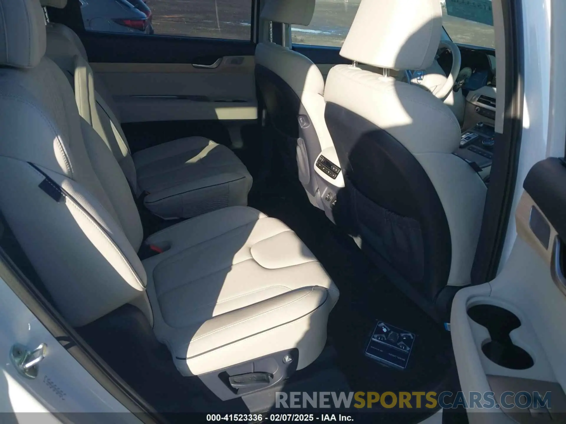8 fotografías del automóvil dañado KM8R5DGE8PU503291 HYUNDAI PALISADE 2023