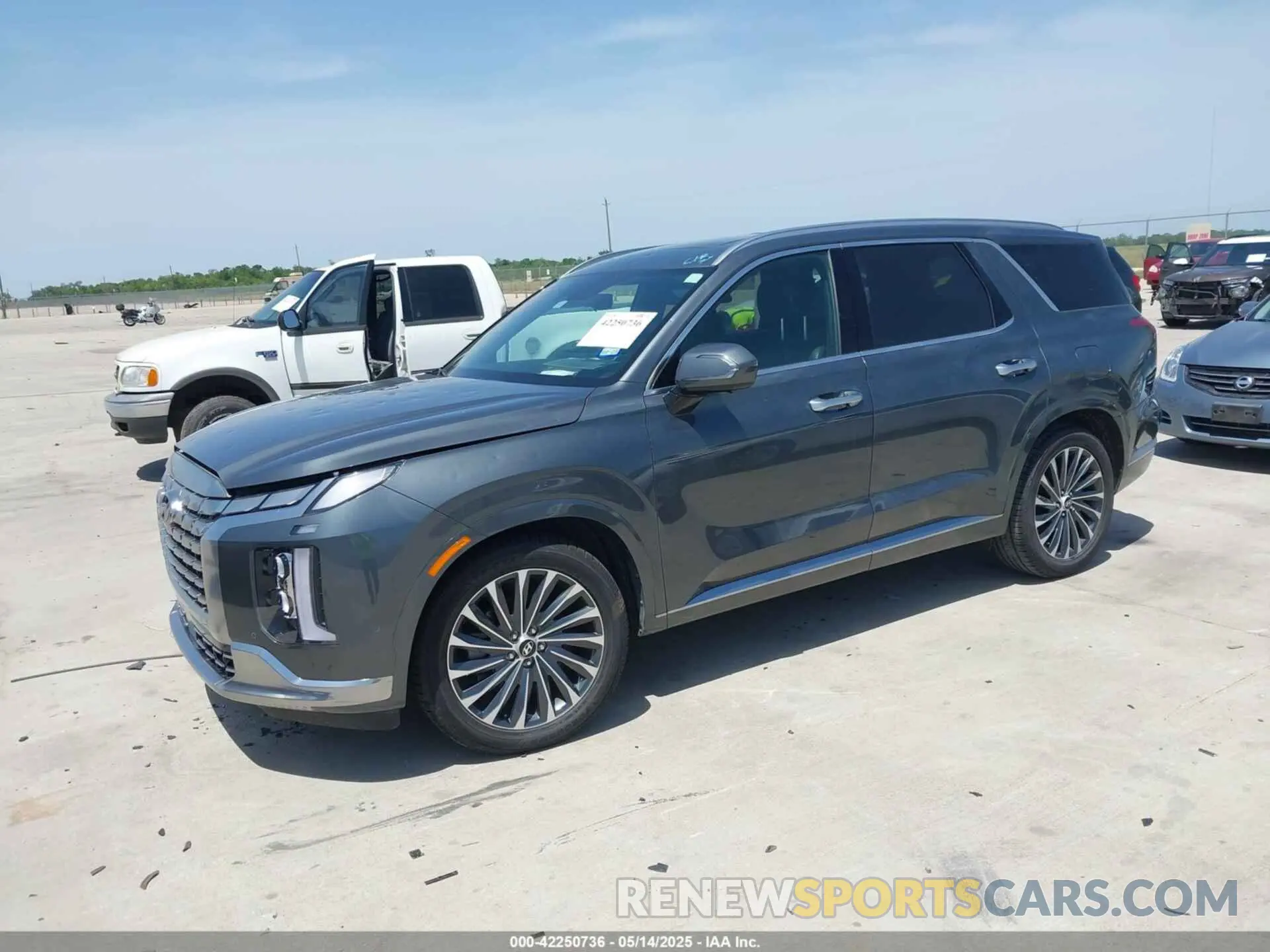2 fotografías del automóvil dañado KM8R74GE5PU501315 HYUNDAI PALISADE 2023