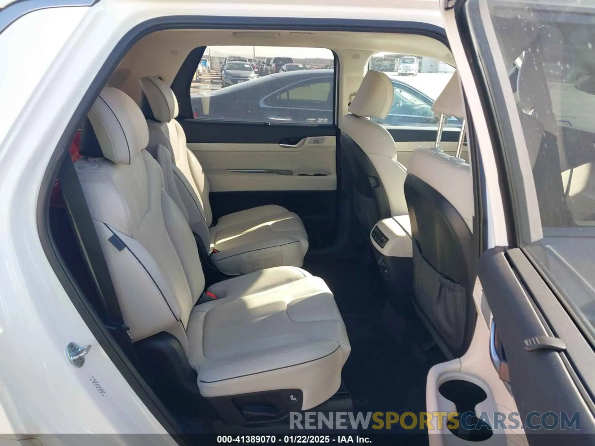 8 fotografías del automóvil dañado KM8R74GE6PU553598 HYUNDAI PALISADE 2023