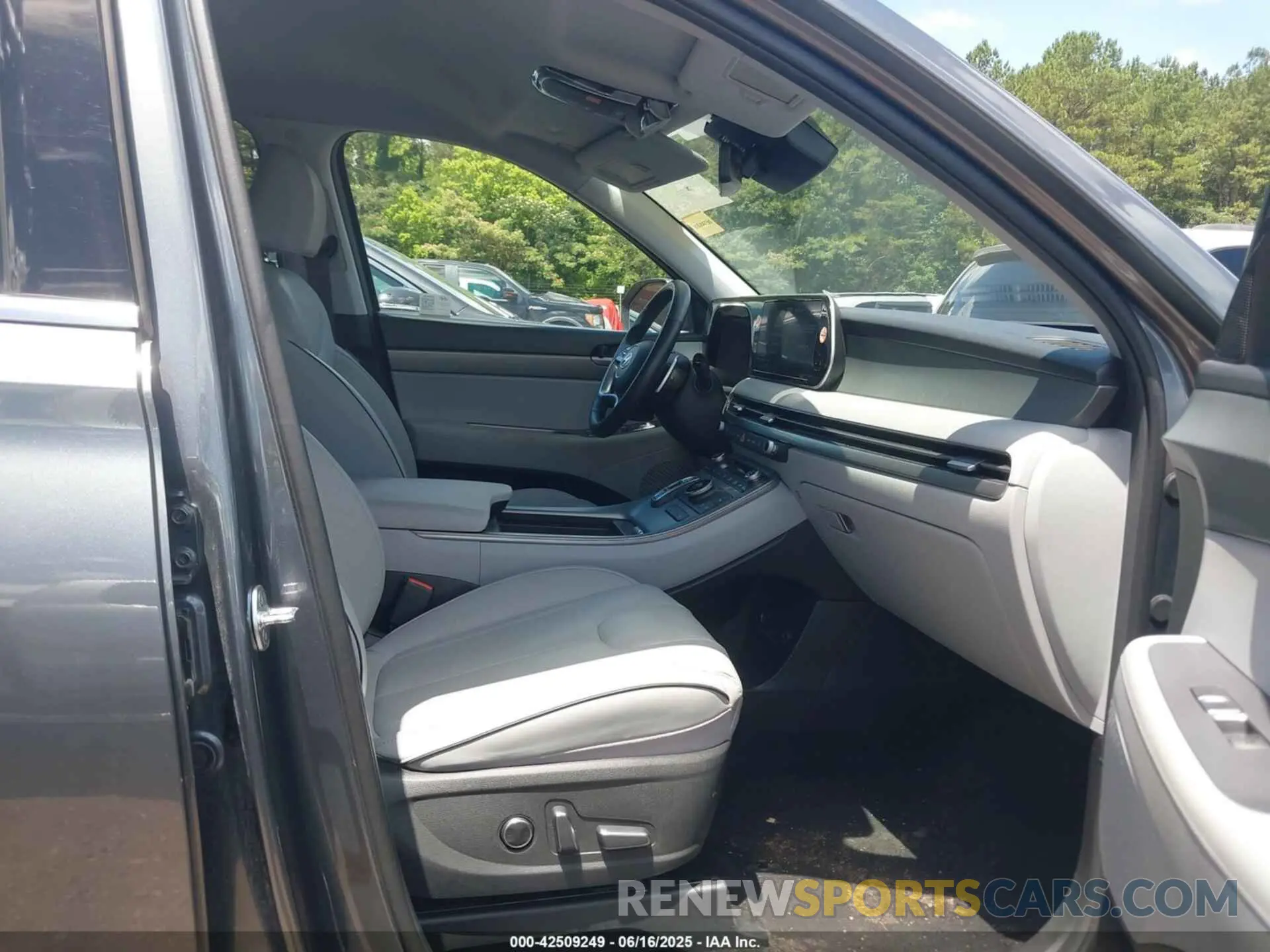 5 fotografías del automóvil dañado KM8R24GE2RU742301 HYUNDAI PALISADE 2024