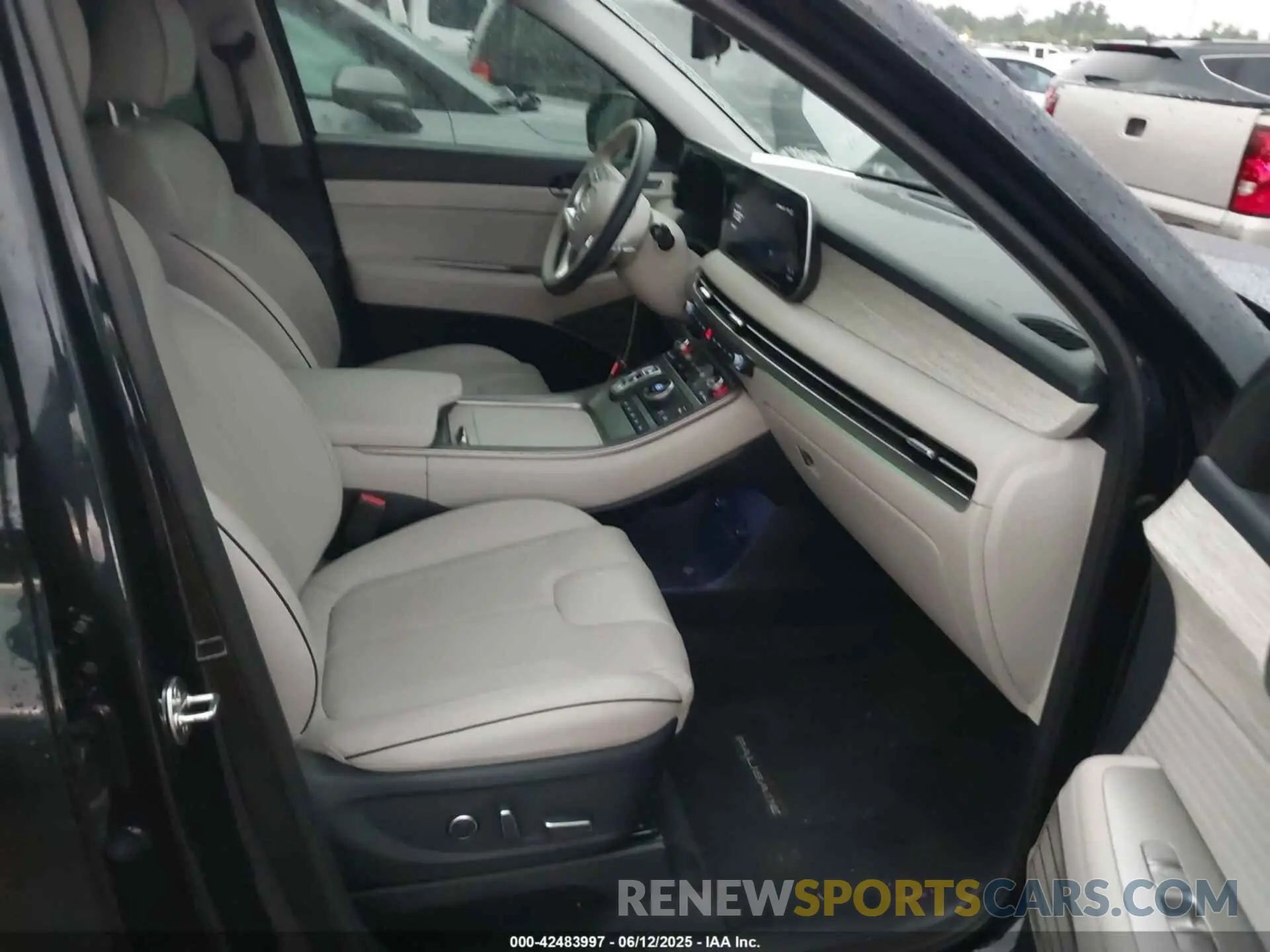 5 fotografías del automóvil dañado KM8R74GE4RU737442 HYUNDAI PALISADE 2024