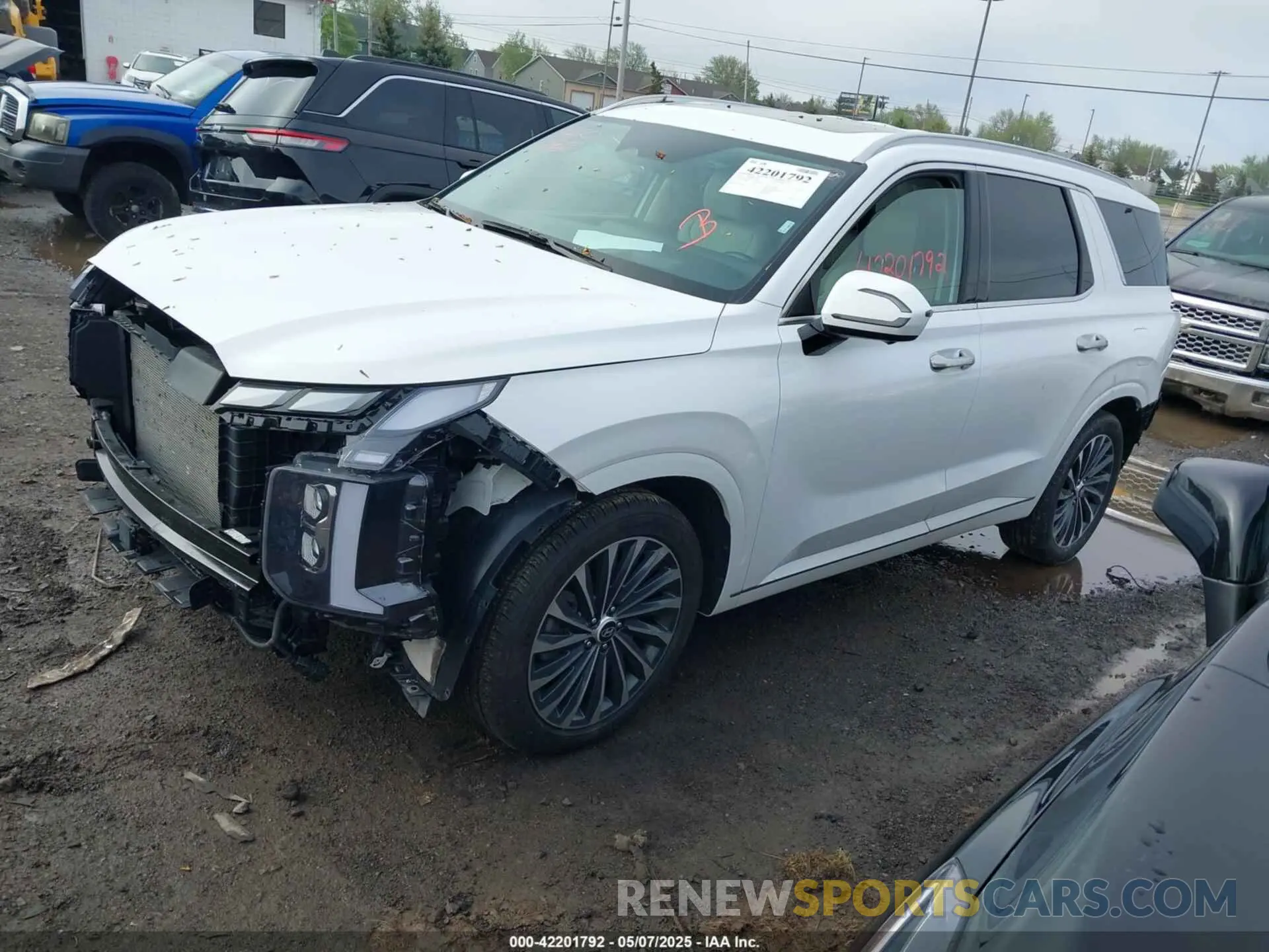 2 fotografías del automóvil dañado KM8R7DGE7RU711241 HYUNDAI PALISADE 2024
