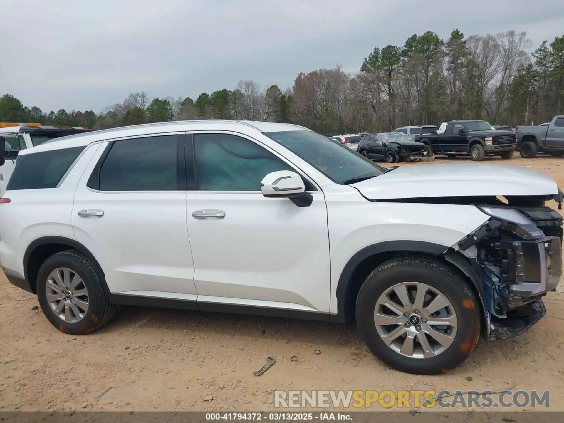 14 fotografías del automóvil dañado KM8R24GE1SU830438 HYUNDAI PALISADE 2025