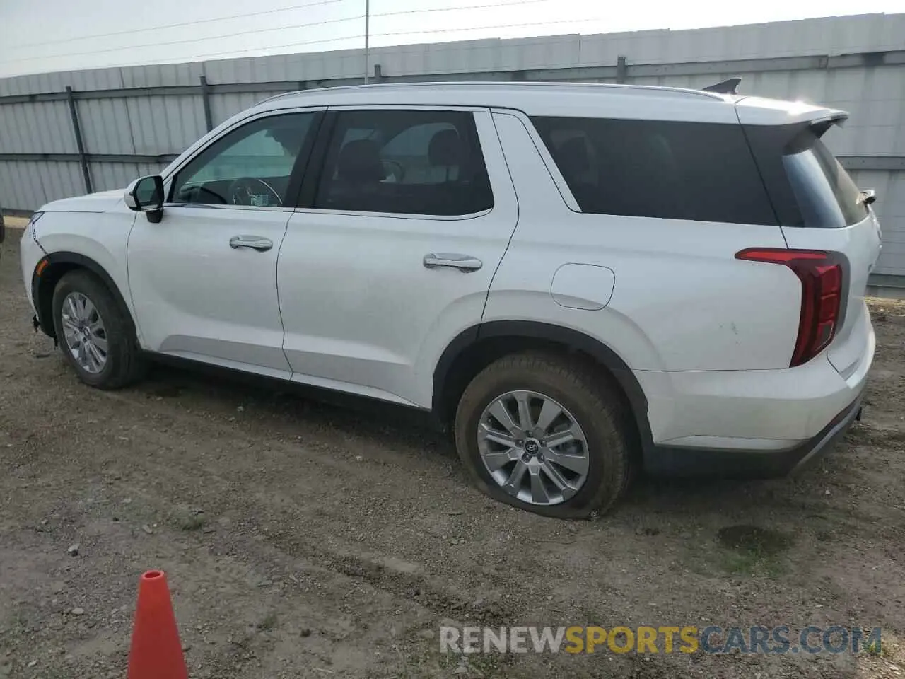 2 fotografías del automóvil dañado KM8R24GE3SU885506 HYUNDAI PALISADE 2025