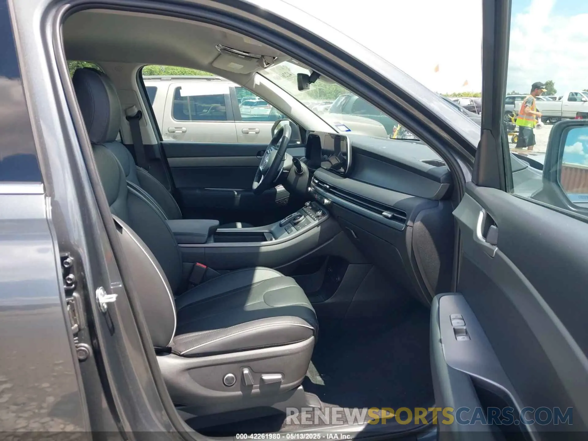 5 fotografías del automóvil dañado KM8R24GE6SU878467 HYUNDAI PALISADE 2025
