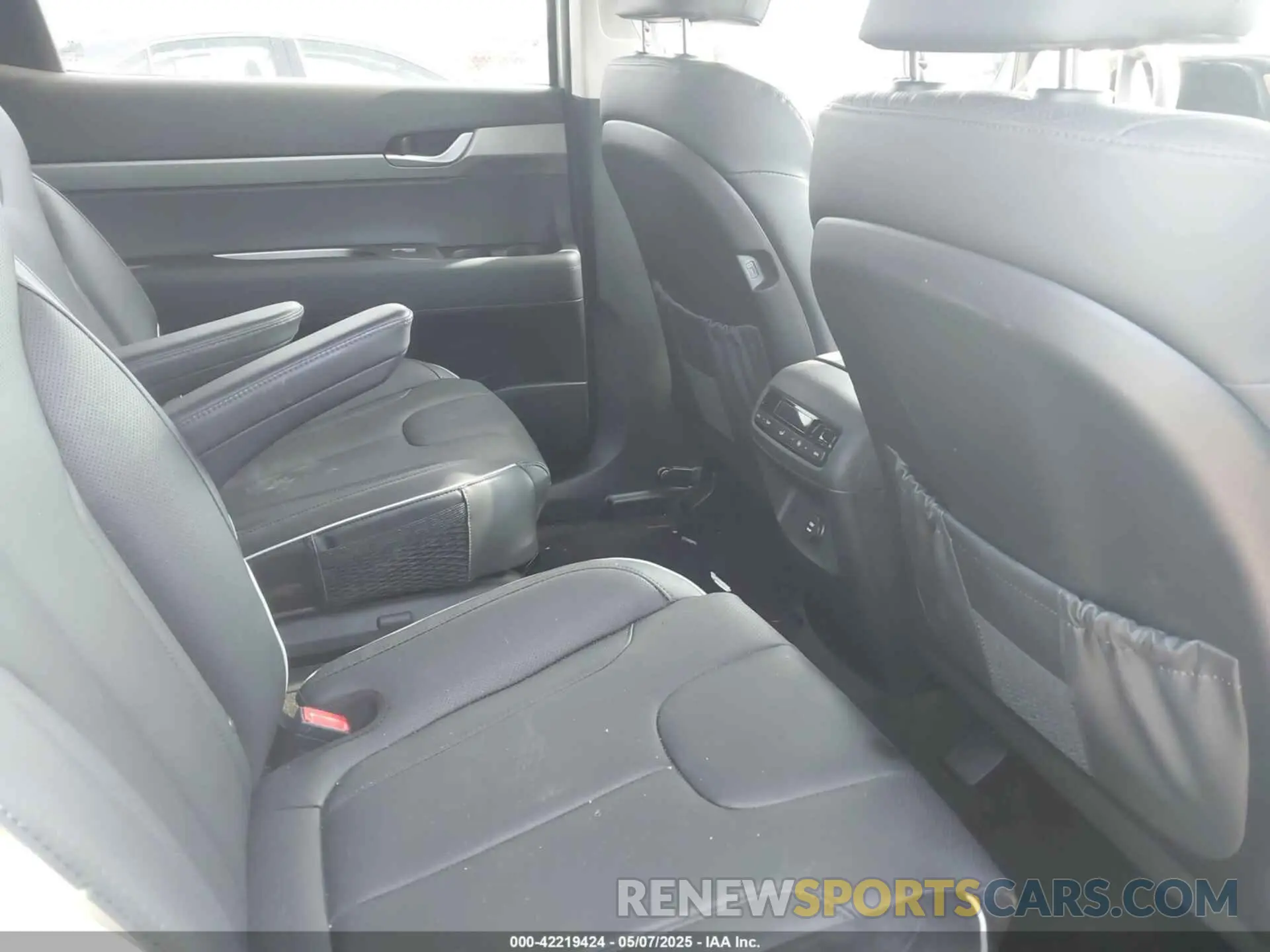 8 fotografías del automóvil dañado KM8R2DGE2SU842064 HYUNDAI PALISADE 2025