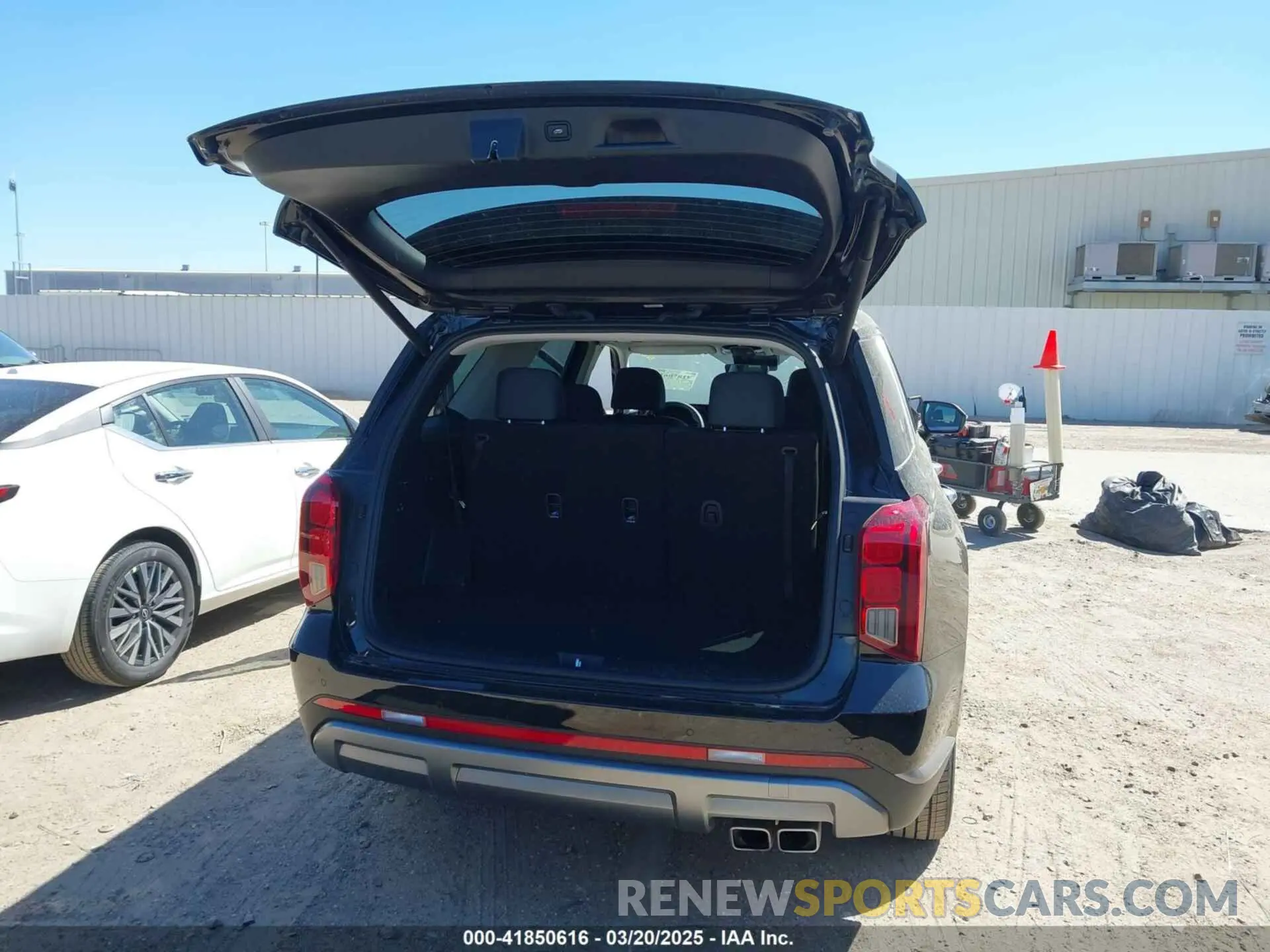 17 fotografías del automóvil dañado KM8R2DGE8SU833210 HYUNDAI PALISADE 2025
