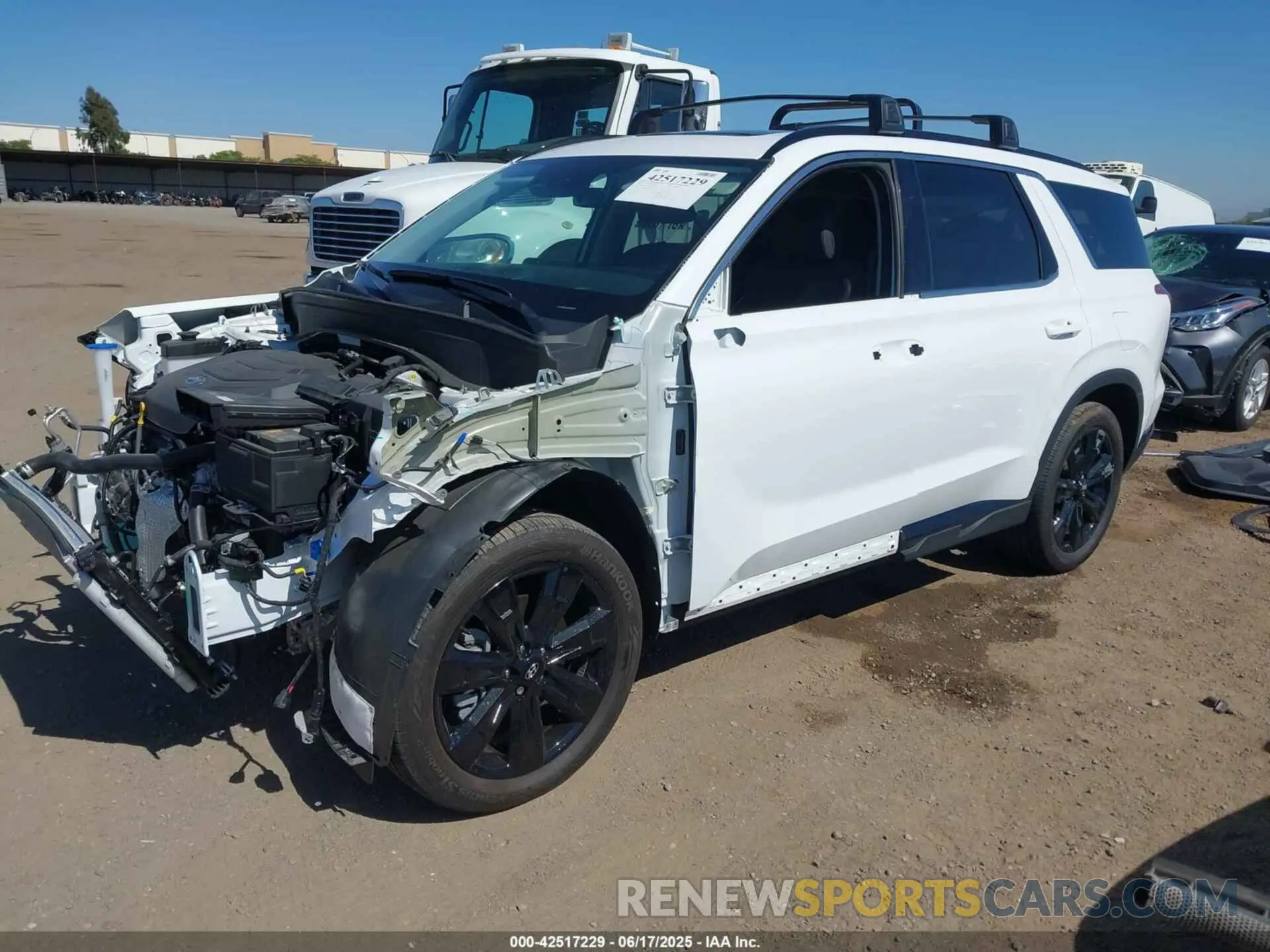 2 fotografías del automóvil dañado KM8R34GE6SU832246 HYUNDAI PALISADE 2025
