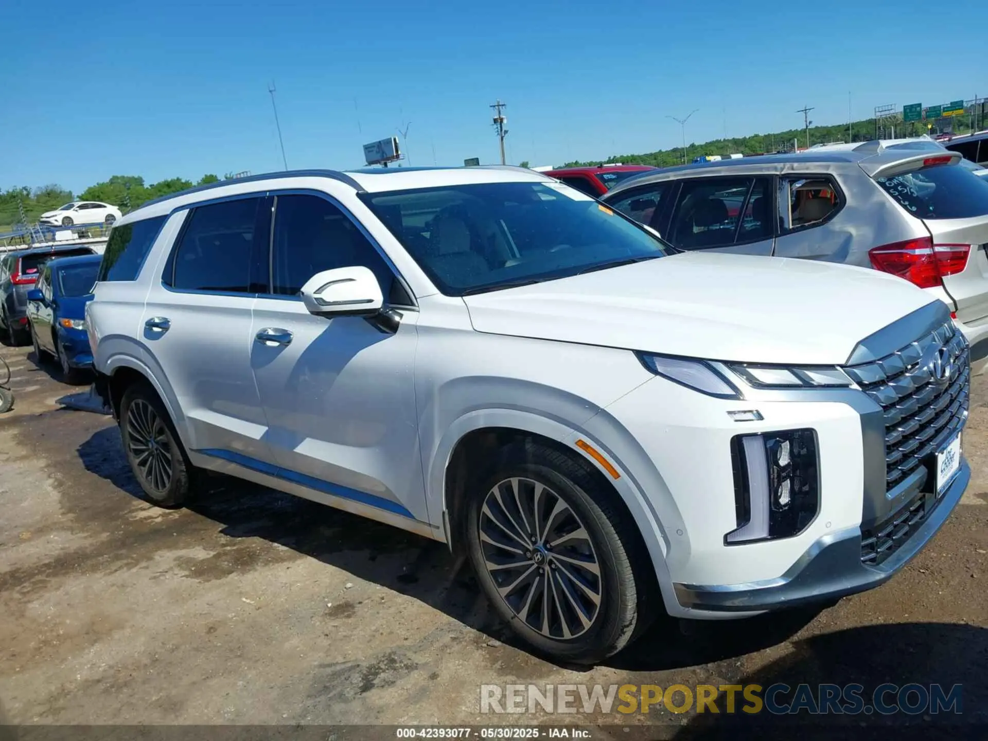 14 fotografías del automóvil dañado KM8R74GE0SU828200 HYUNDAI PALISADE 2025