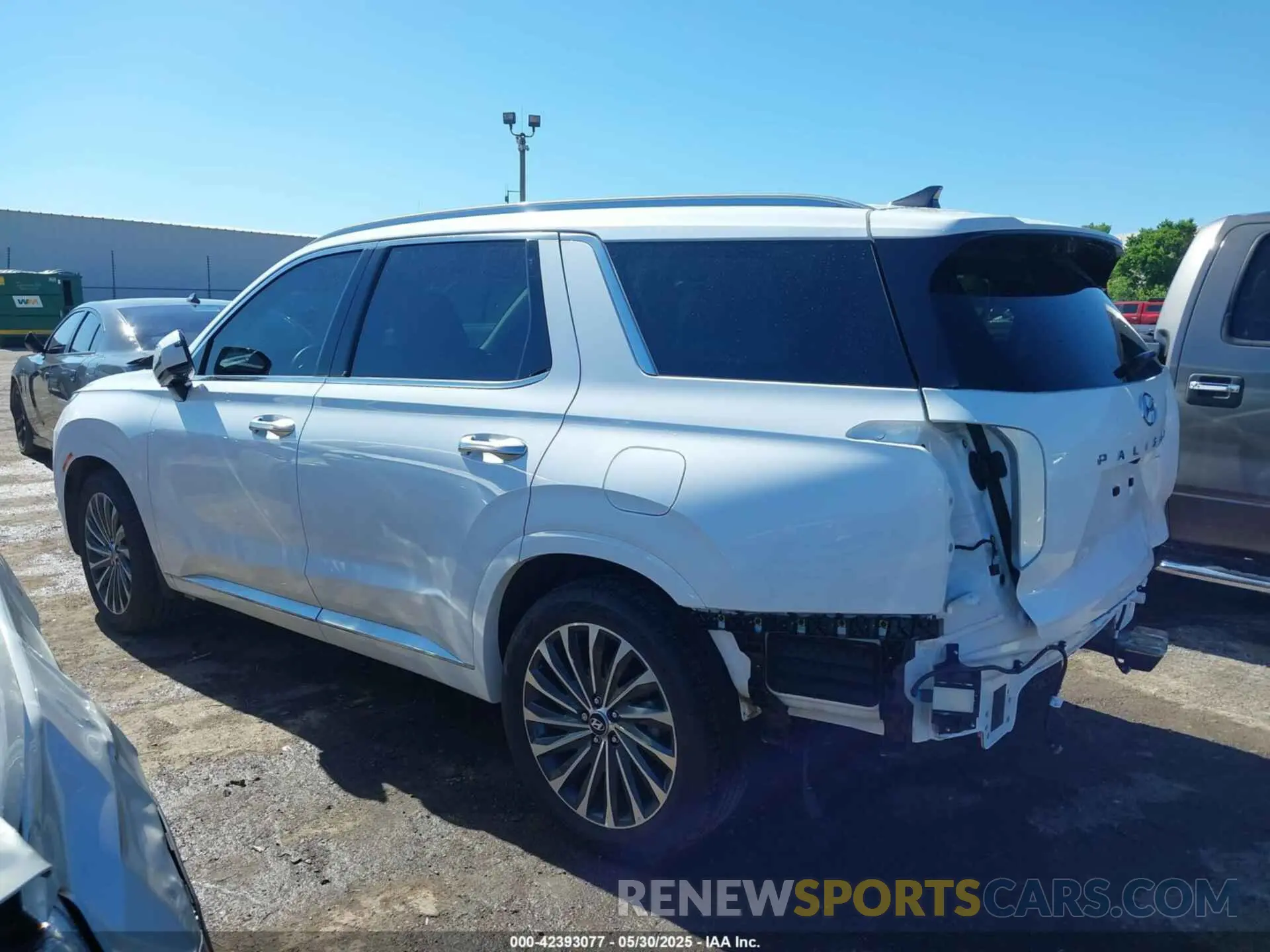 15 fotografías del automóvil dañado KM8R74GE0SU828200 HYUNDAI PALISADE 2025