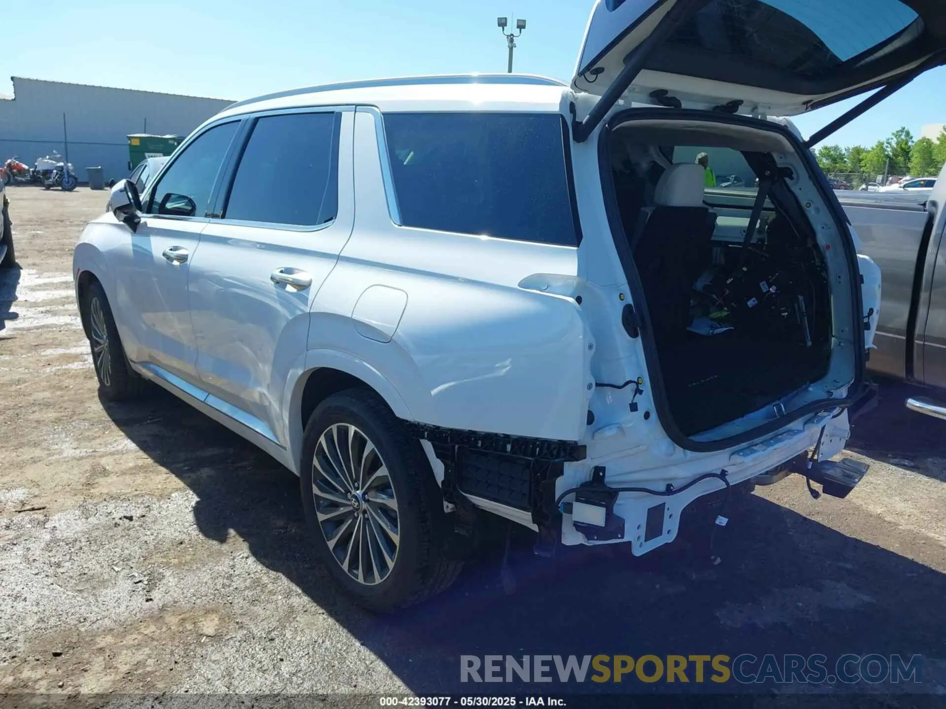 3 fotografías del automóvil dañado KM8R74GE0SU828200 HYUNDAI PALISADE 2025