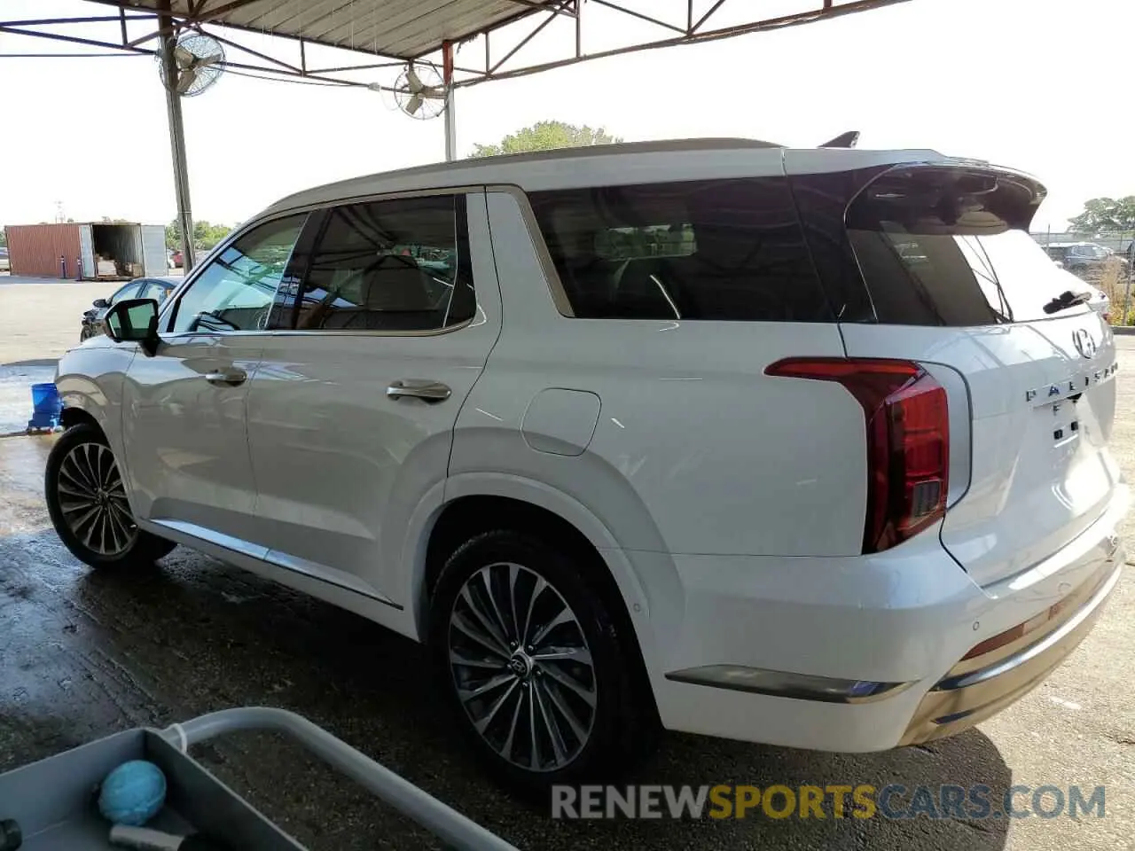 2 fotografías del automóvil dañado KM8R74GE3SU851342 HYUNDAI PALISADE 2025