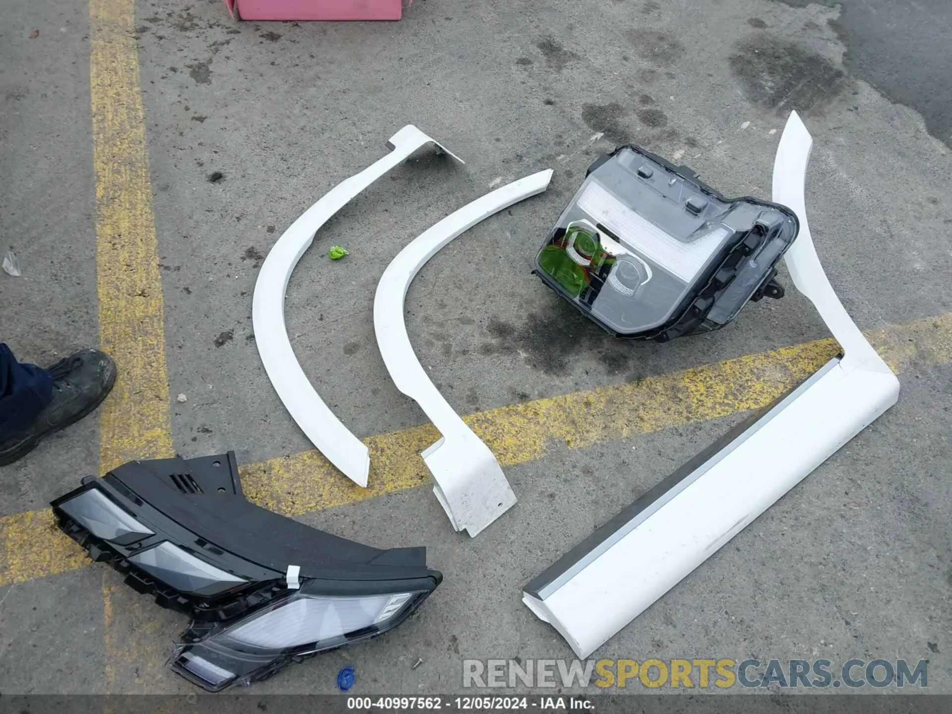 12 fotografías del automóvil dañado KM8R74GE5SU855568 HYUNDAI PALISADE 2025