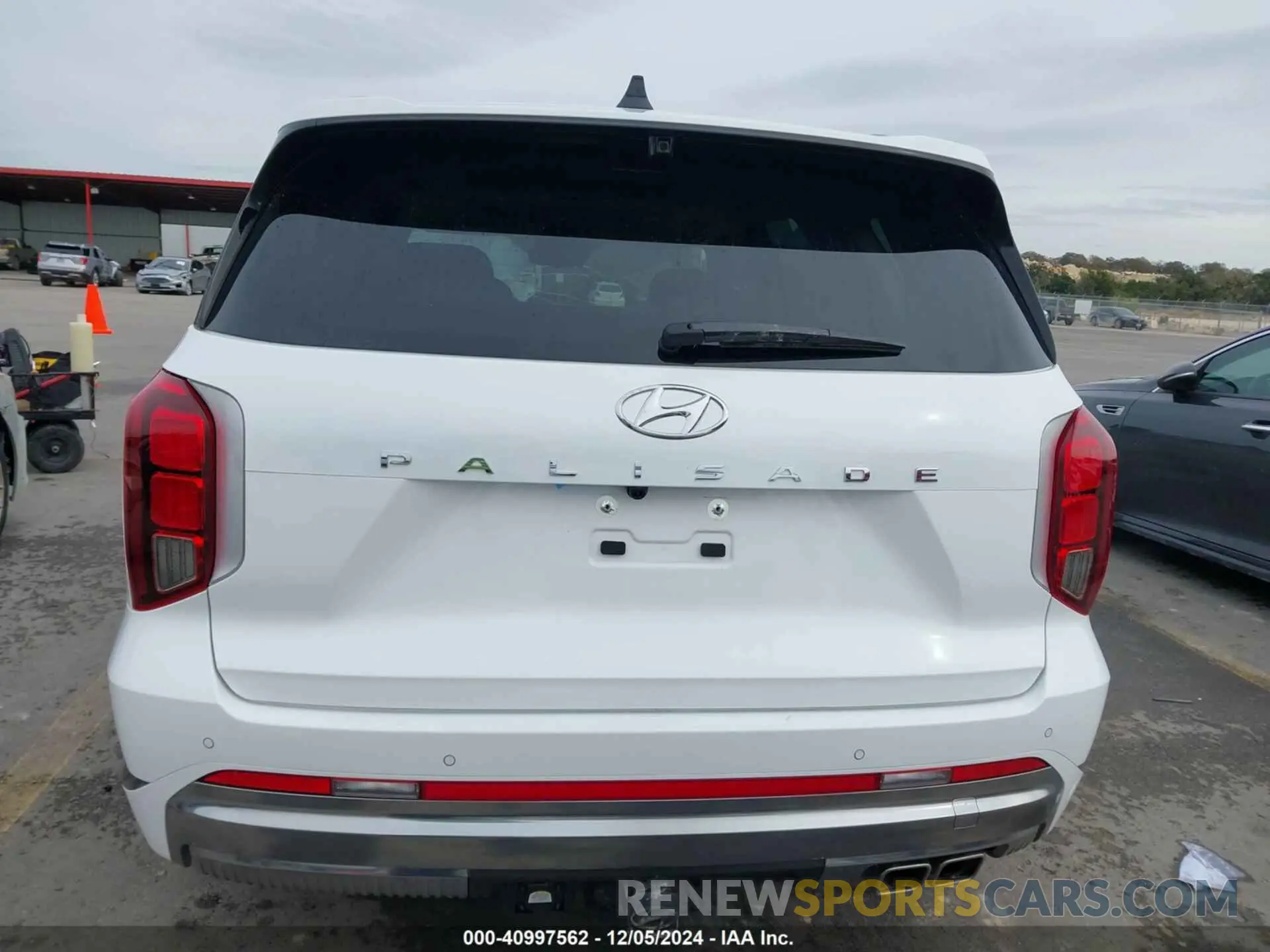 17 fotografías del automóvil dañado KM8R74GE5SU855568 HYUNDAI PALISADE 2025