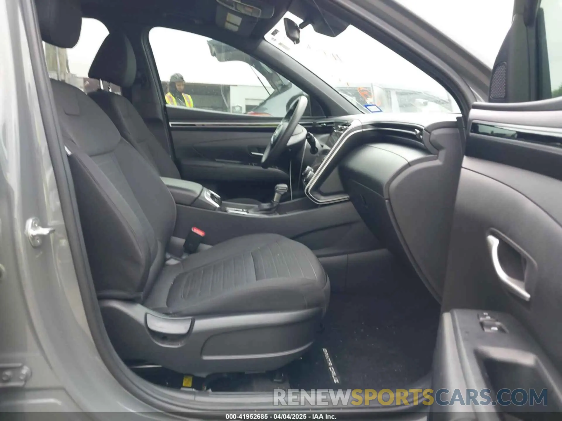 5 fotografías del automóvil dañado 5NTJCDAE1NH039351 HYUNDAI SANTA CRUZ 2022