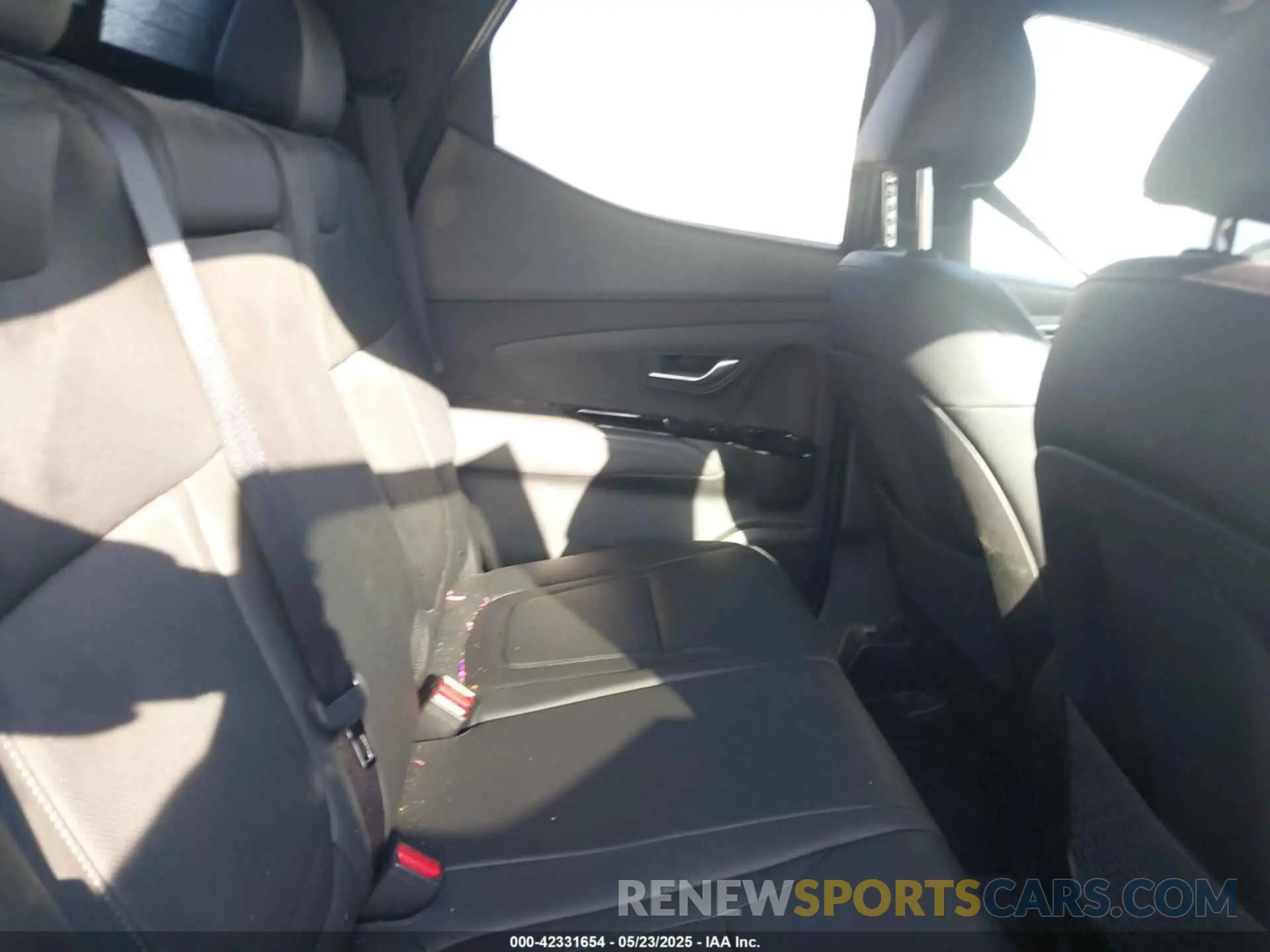 8 fotografías del automóvil dañado 5NTJEDAF6NH015226 HYUNDAI SANTA CRUZ 2022