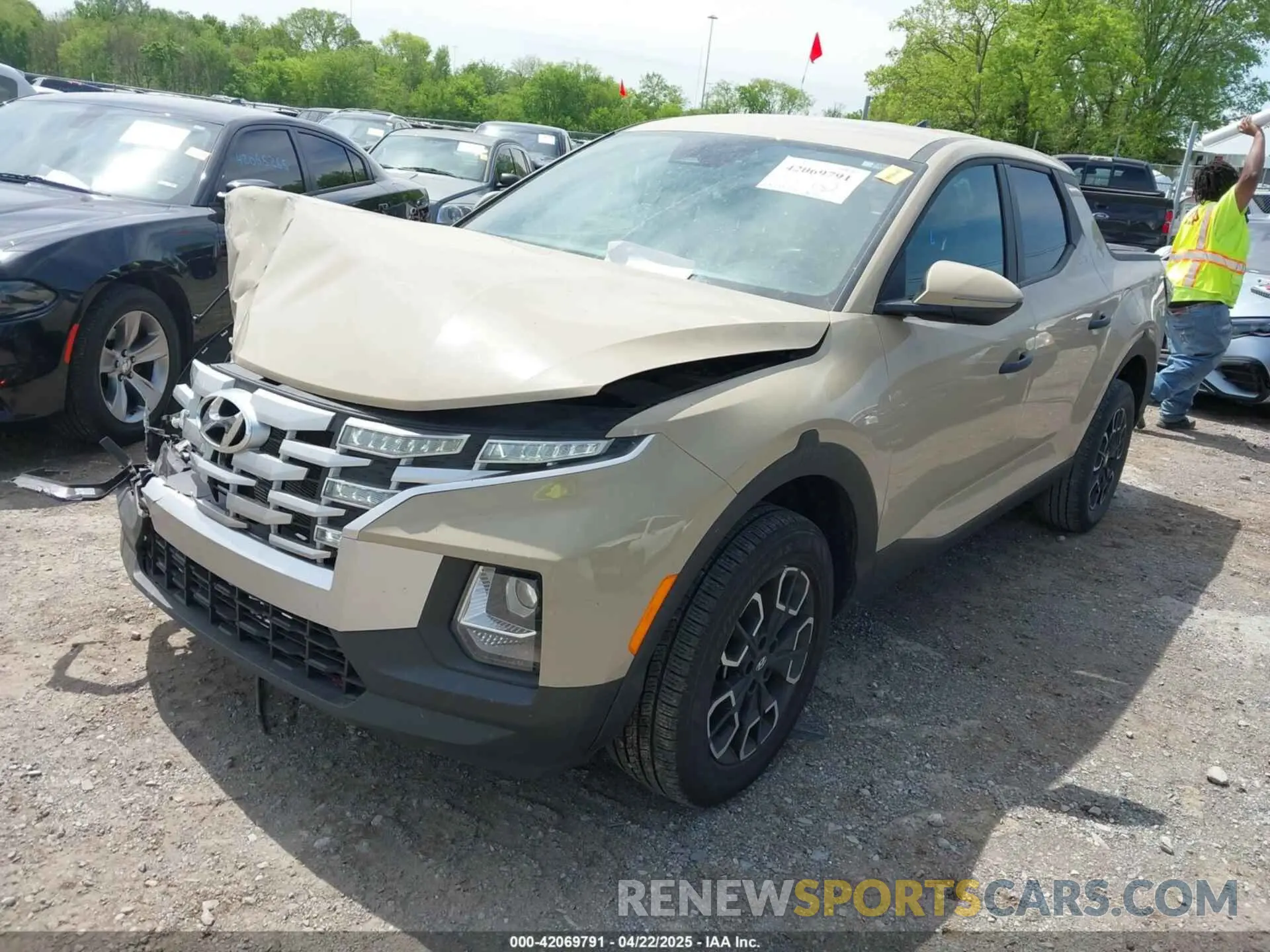 2 fotografías del automóvil dañado 5NTJB4AE3PH077055 HYUNDAI SANTA CRUZ 2023