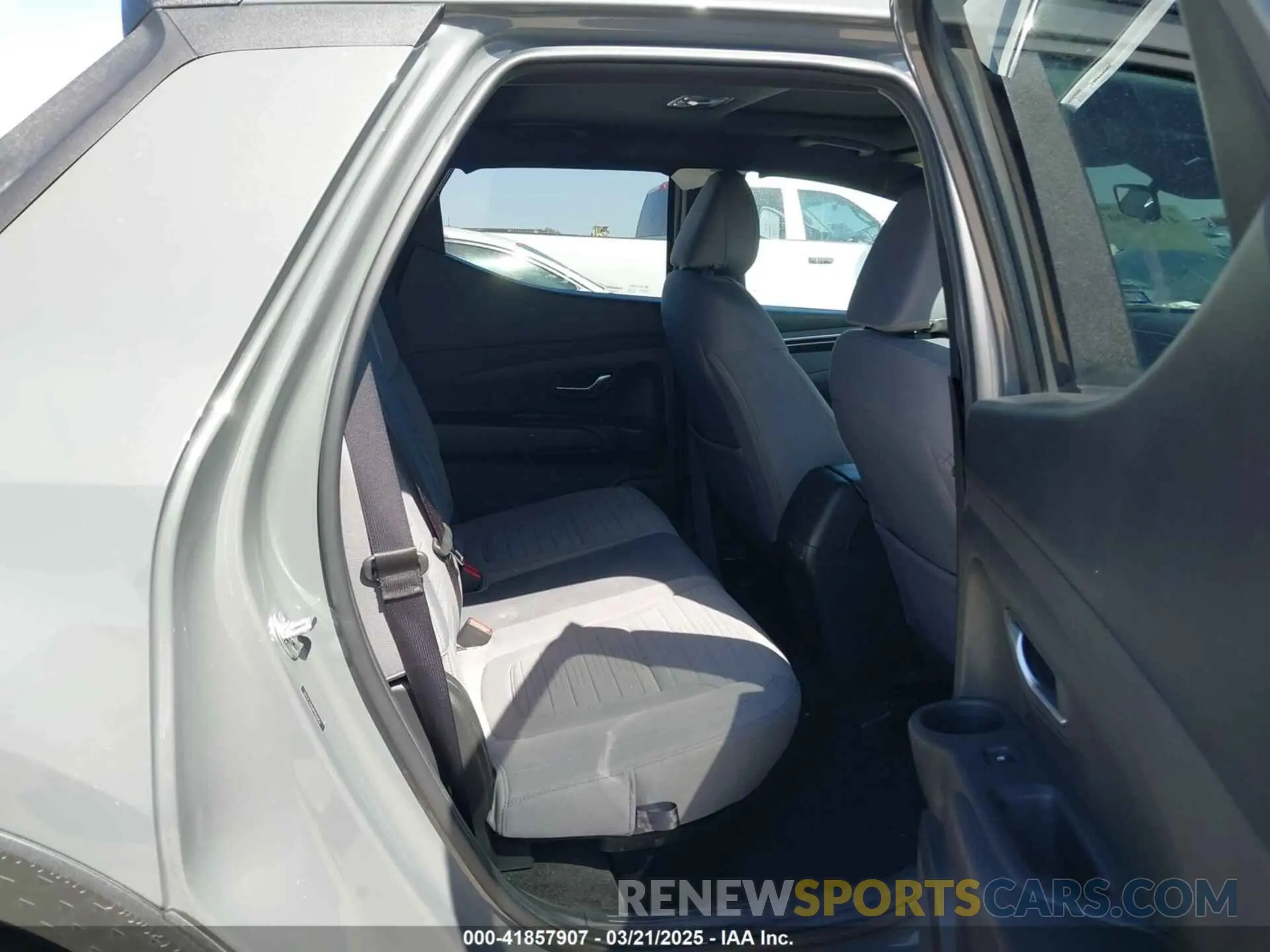 8 fotografías del automóvil dañado 5NTJCDAE0P8061456 HYUNDAI SANTA CRUZ 2023