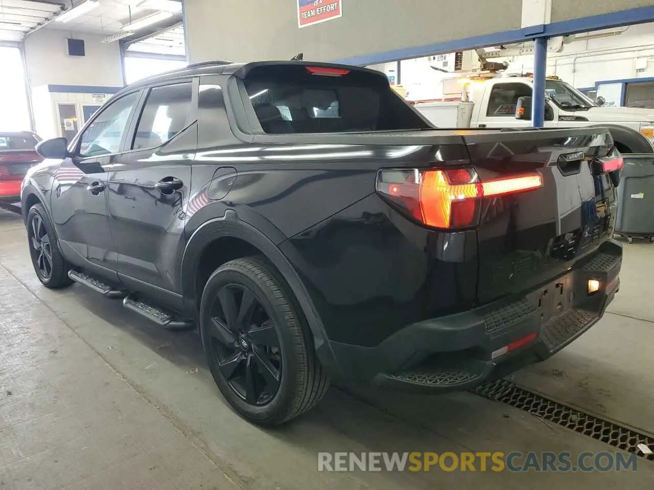 2 fotografías del automóvil dañado 5NTJCDAF2PH064495 HYUNDAI SANTA CRUZ 2023