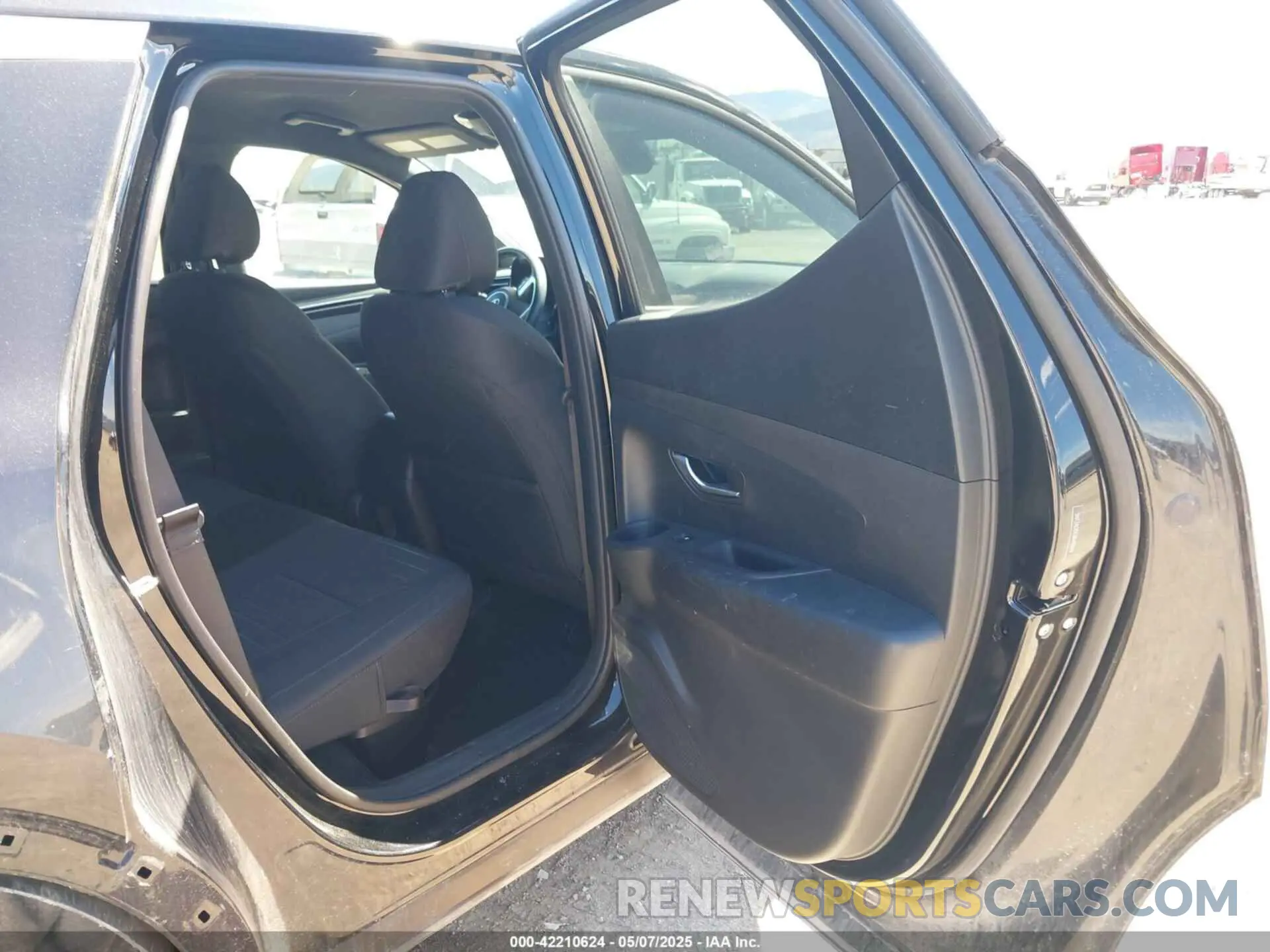 8 fotografías del automóvil dañado 5NTJADDE0RH108814 HYUNDAI SANTA CRUZ 2024
