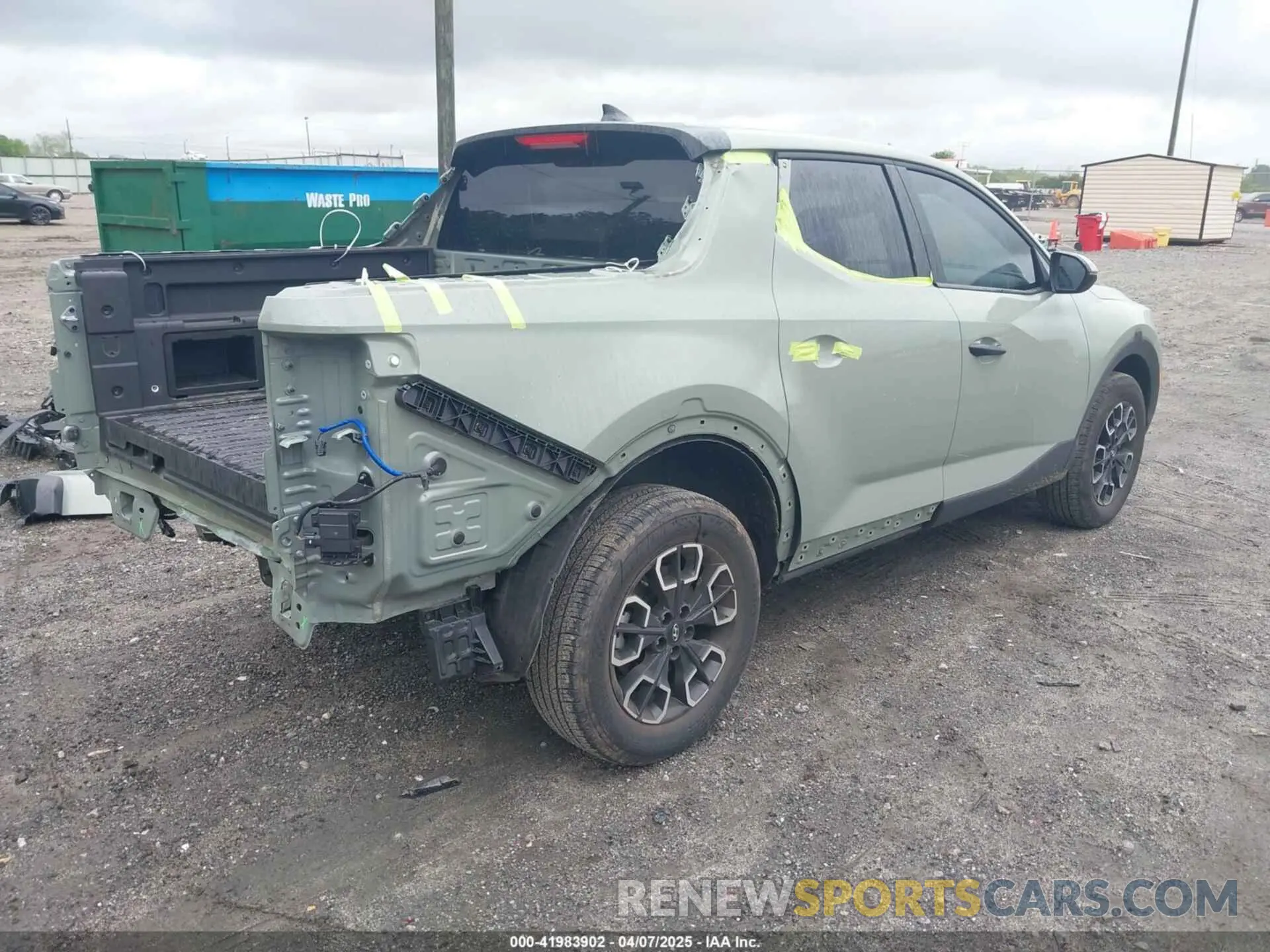 4 fotografías del automóvil dañado 5NTJB4DE9RH101745 HYUNDAI SANTA CRUZ 2024