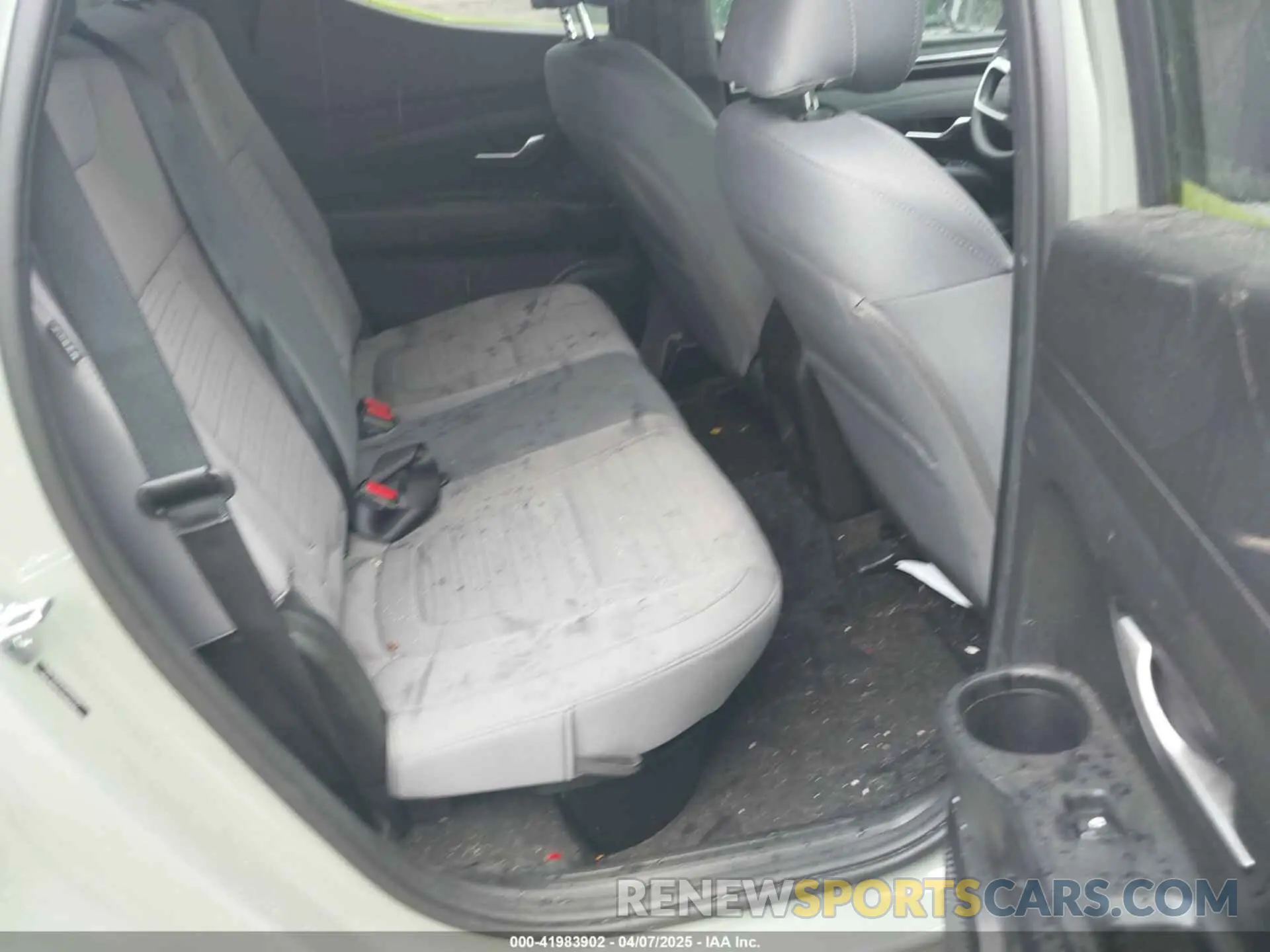8 fotografías del automóvil dañado 5NTJB4DE9RH101745 HYUNDAI SANTA CRUZ 2024