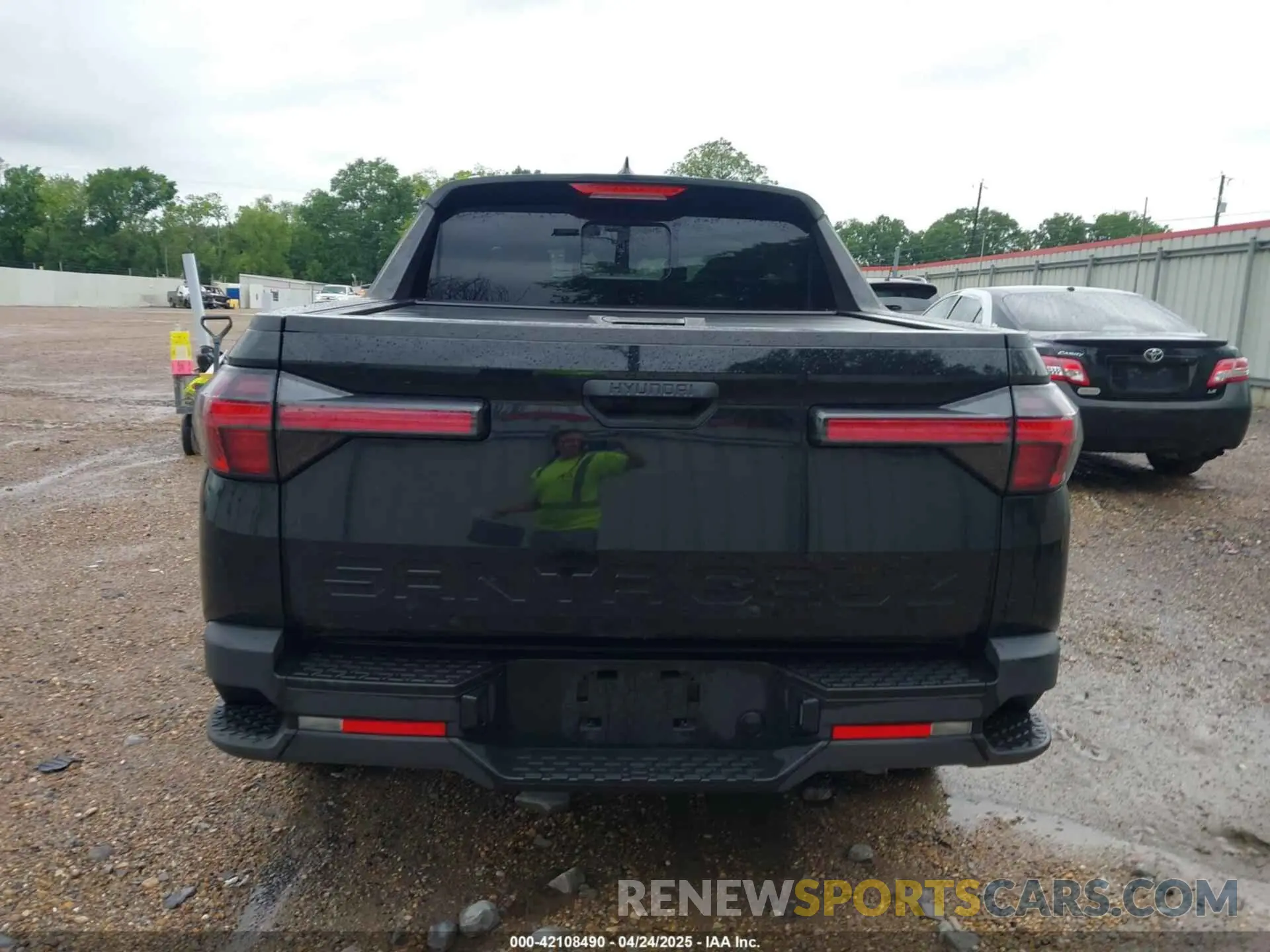17 fotografías del automóvil dañado 5NTJC4DE0RH111240 HYUNDAI SANTA CRUZ 2024