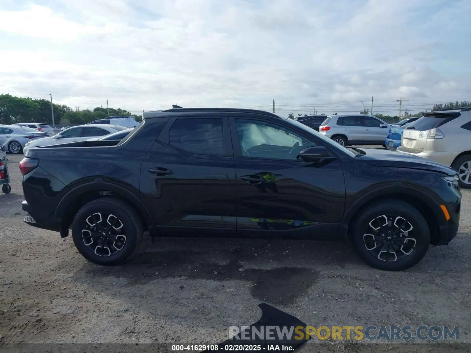 13 fotografías del automóvil dañado 5NTJC4DE5RH114389 HYUNDAI SANTA CRUZ 2024