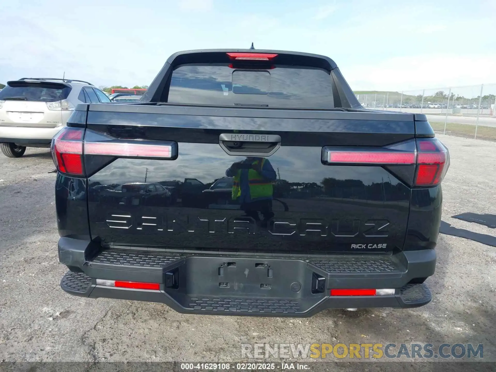 16 fotografías del automóvil dañado 5NTJC4DE5RH114389 HYUNDAI SANTA CRUZ 2024