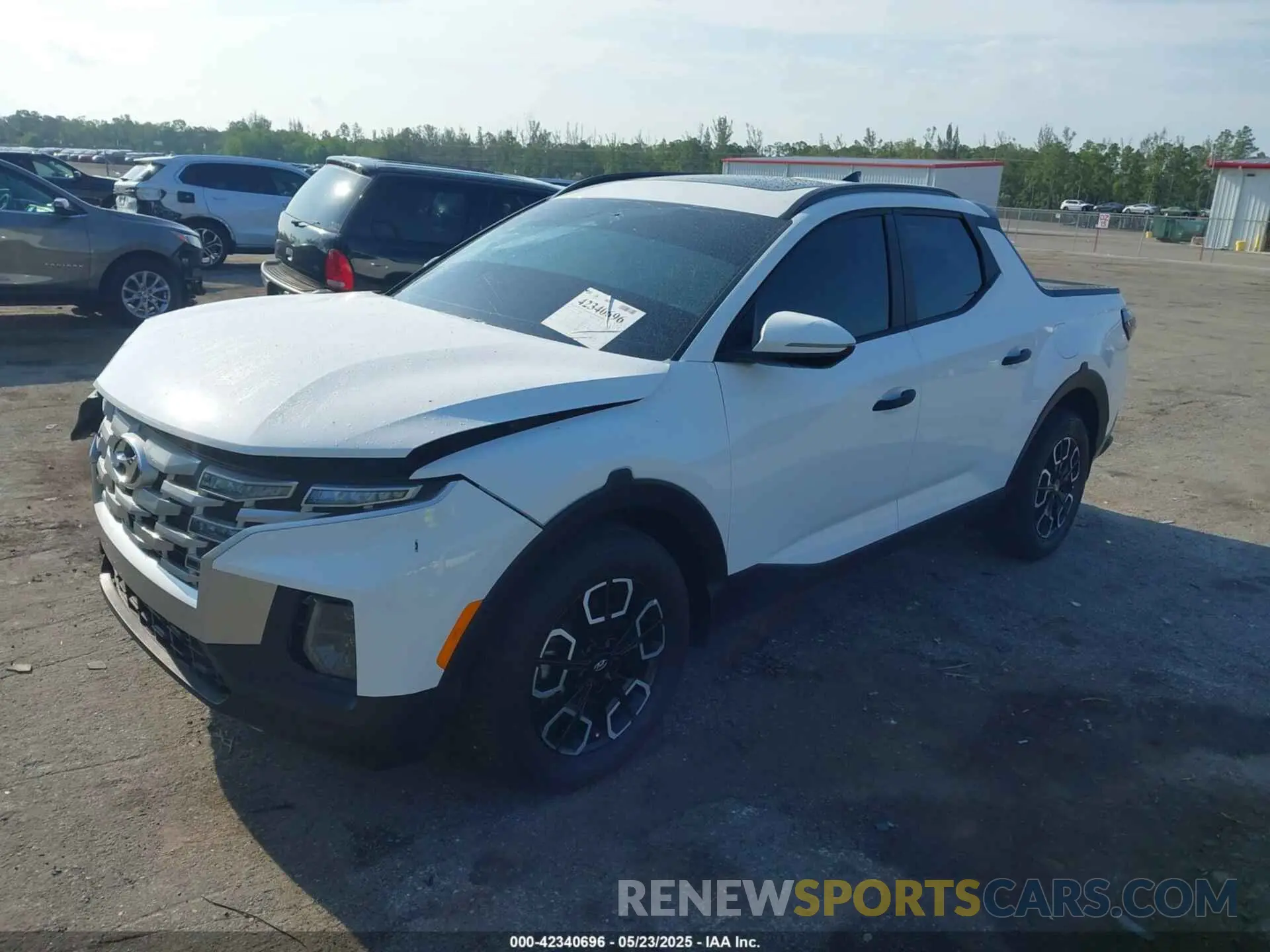 2 fotografías del automóvil dañado 5NTJC4DE6RH117737 HYUNDAI SANTA CRUZ 2024