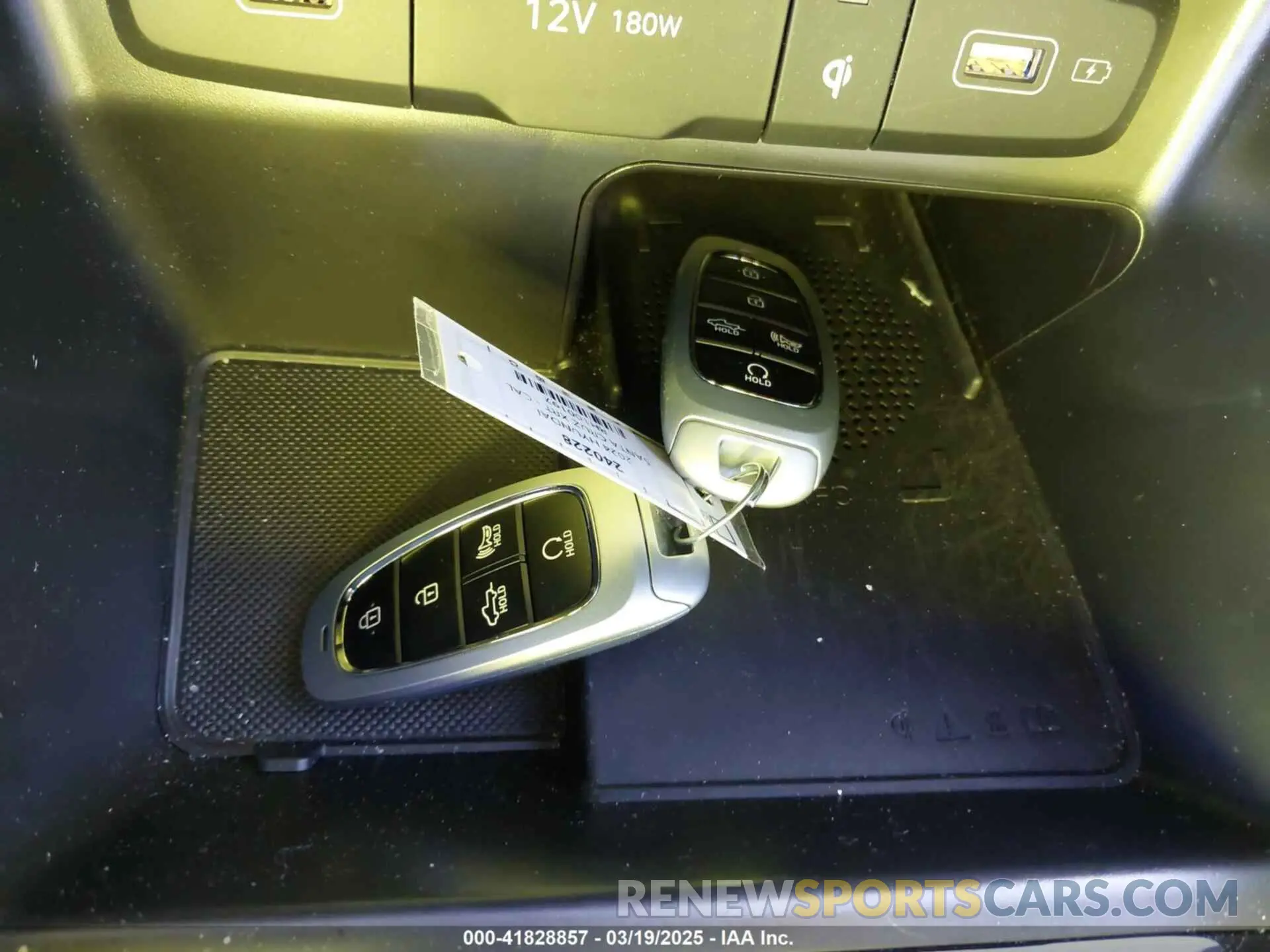 11 fotografías del automóvil dañado 5NTJDDAF0RH100197 HYUNDAI SANTA CRUZ 2024