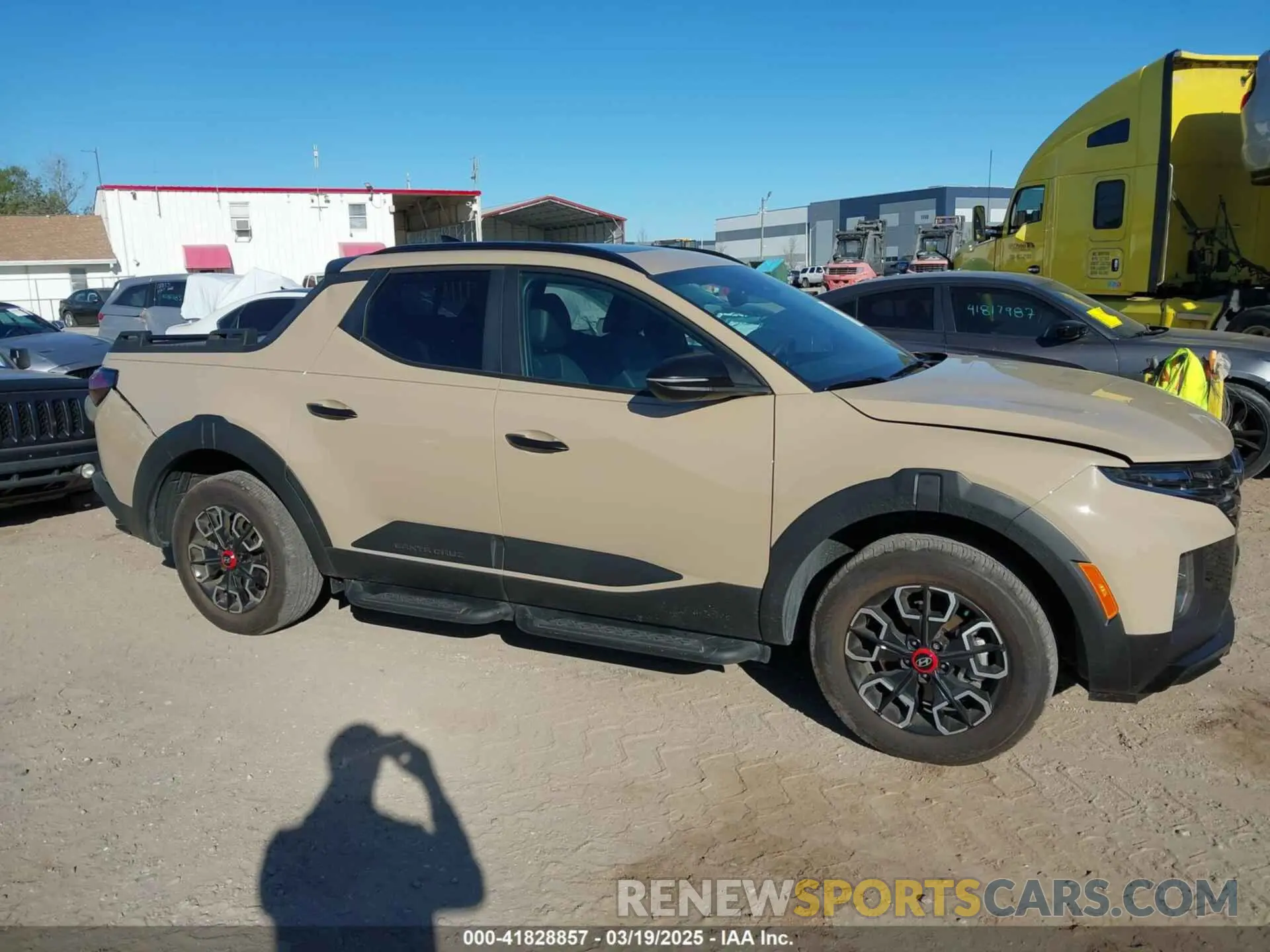 14 fotografías del automóvil dañado 5NTJDDAF0RH100197 HYUNDAI SANTA CRUZ 2024