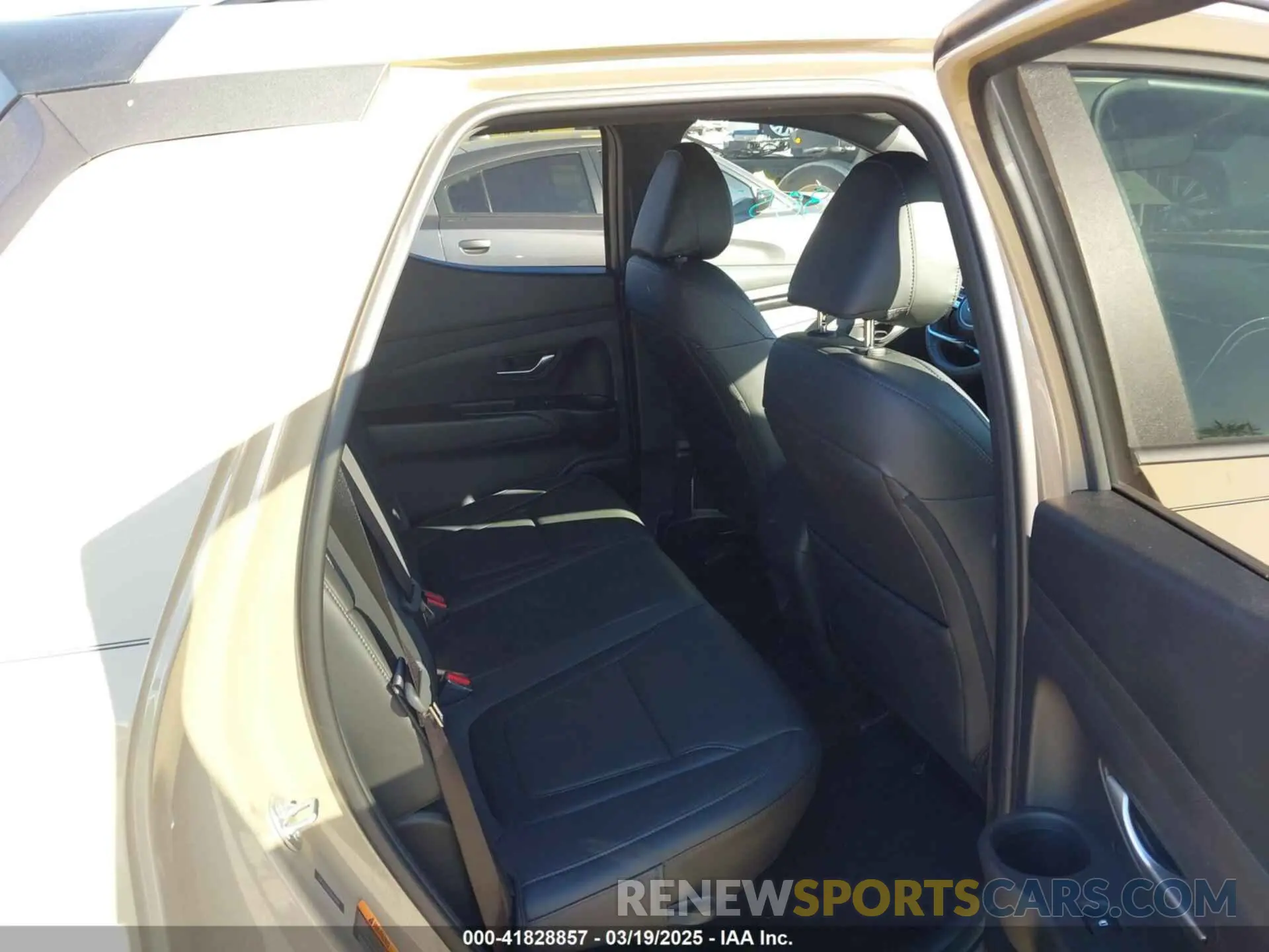 8 fotografías del automóvil dañado 5NTJDDAF0RH100197 HYUNDAI SANTA CRUZ 2024