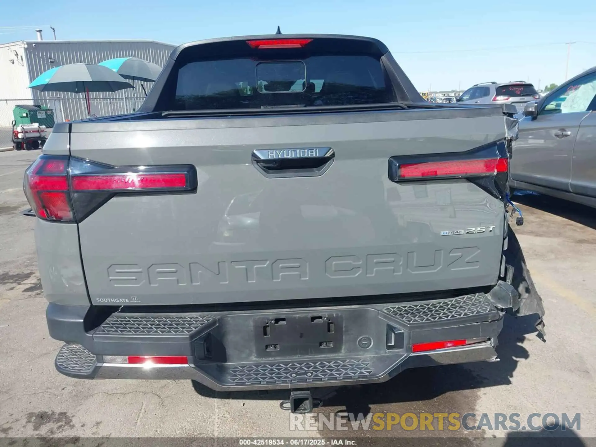 17 fotografías del automóvil dañado 5NTJEDAFXRH083759 HYUNDAI SANTA CRUZ 2024