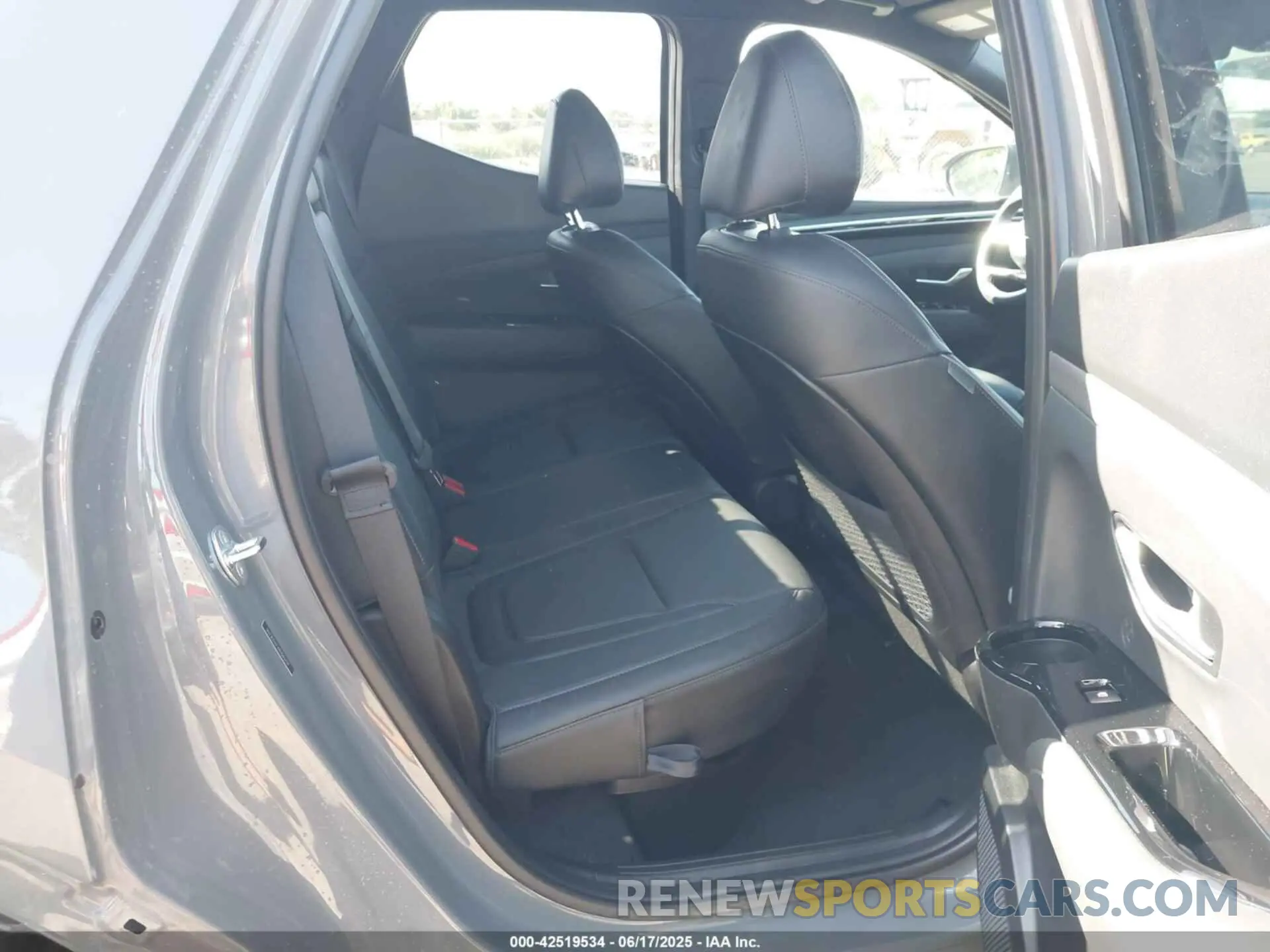 8 fotografías del automóvil dañado 5NTJEDAFXRH083759 HYUNDAI SANTA CRUZ 2024