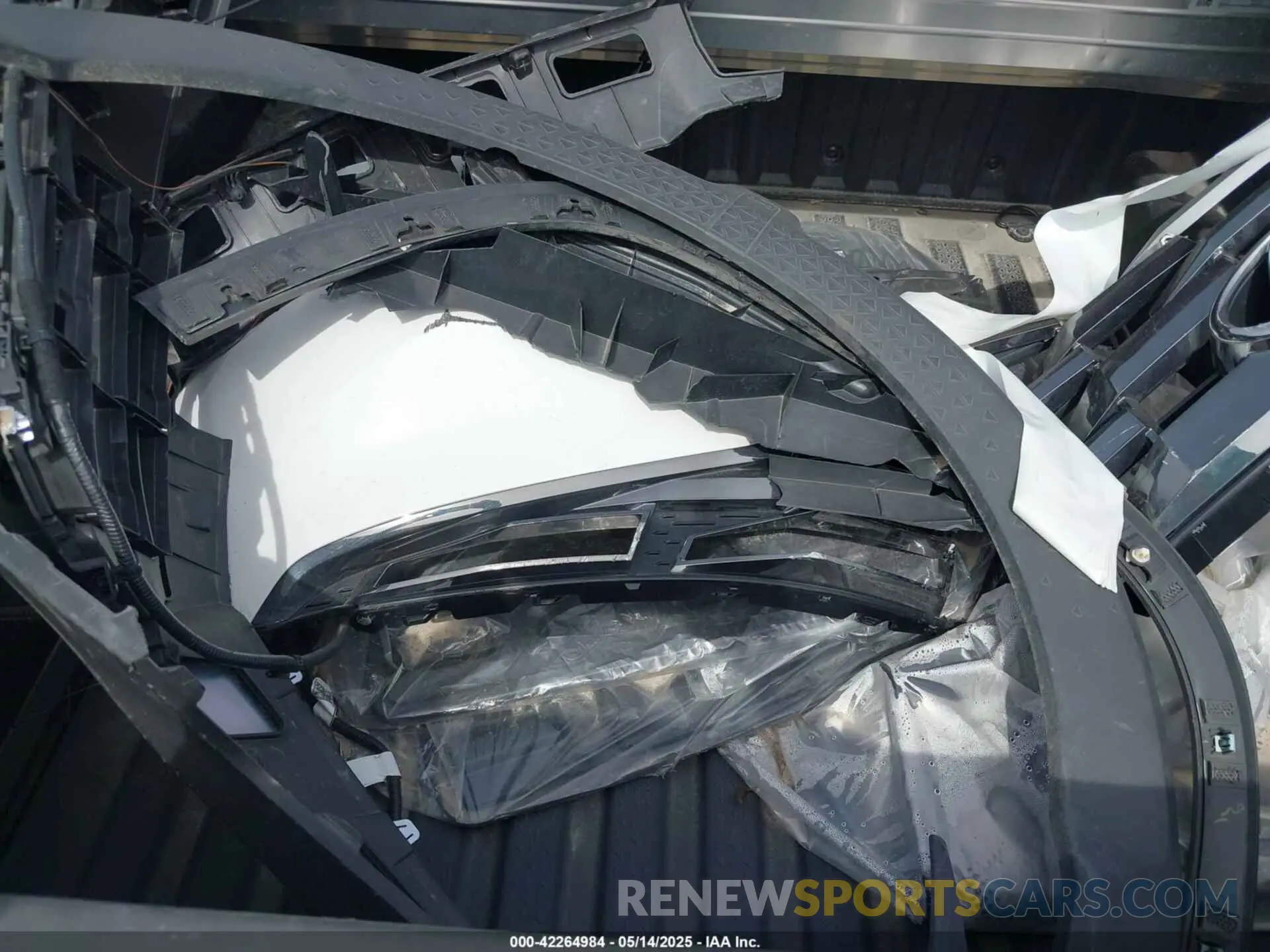 11 fotografías del automóvil dañado 5NTJEDDF5RH124567 HYUNDAI SANTA CRUZ 2024