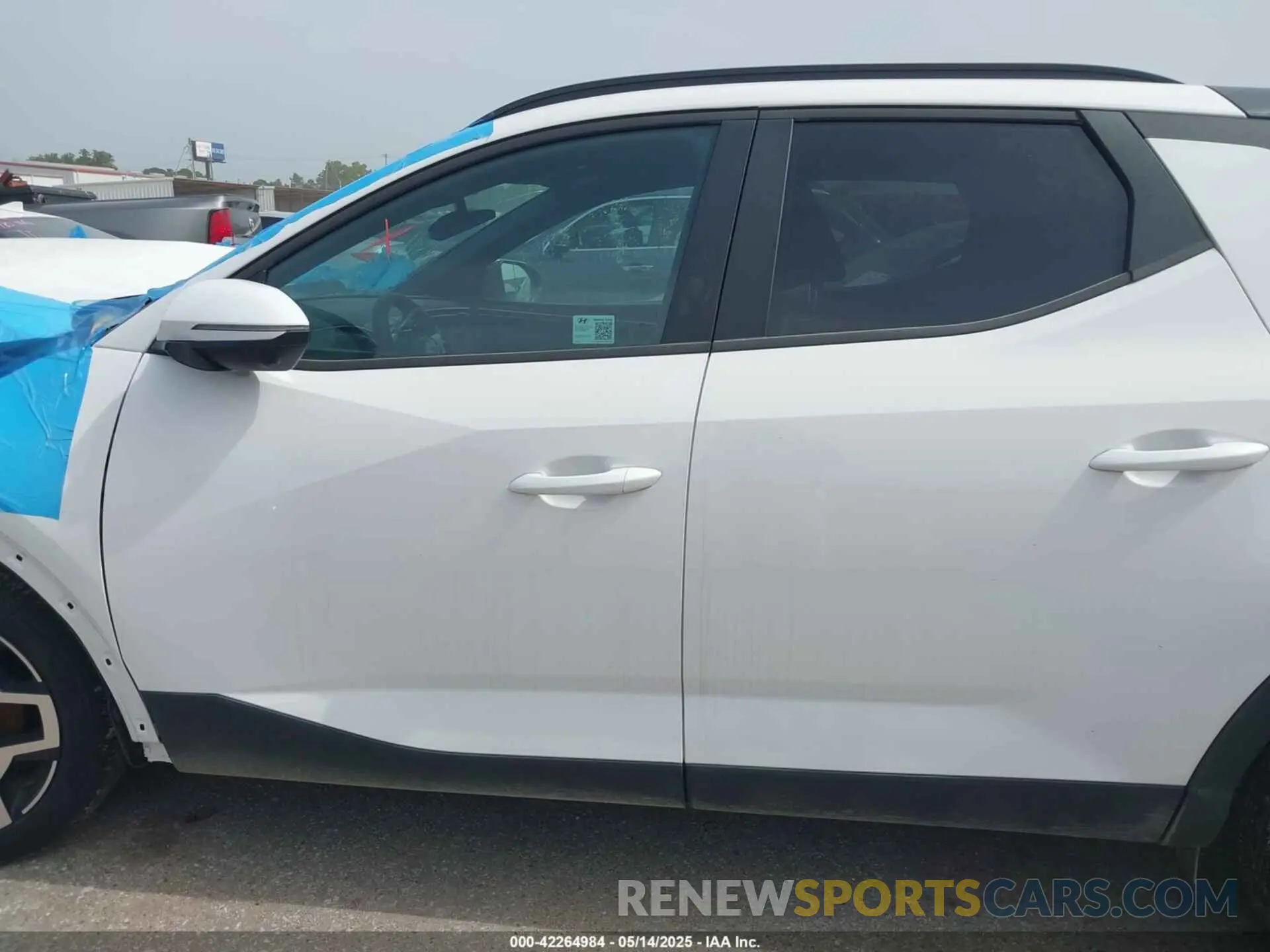 14 fotografías del automóvil dañado 5NTJEDDF5RH124567 HYUNDAI SANTA CRUZ 2024