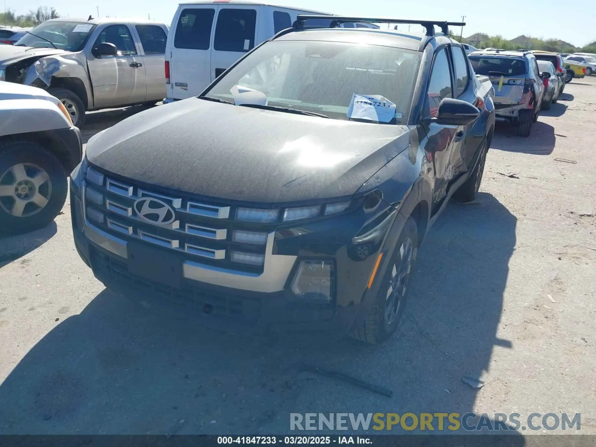2 fotografías del automóvil dañado 5NTJB4DEXSH126191 HYUNDAI SANTA CRUZ 2025