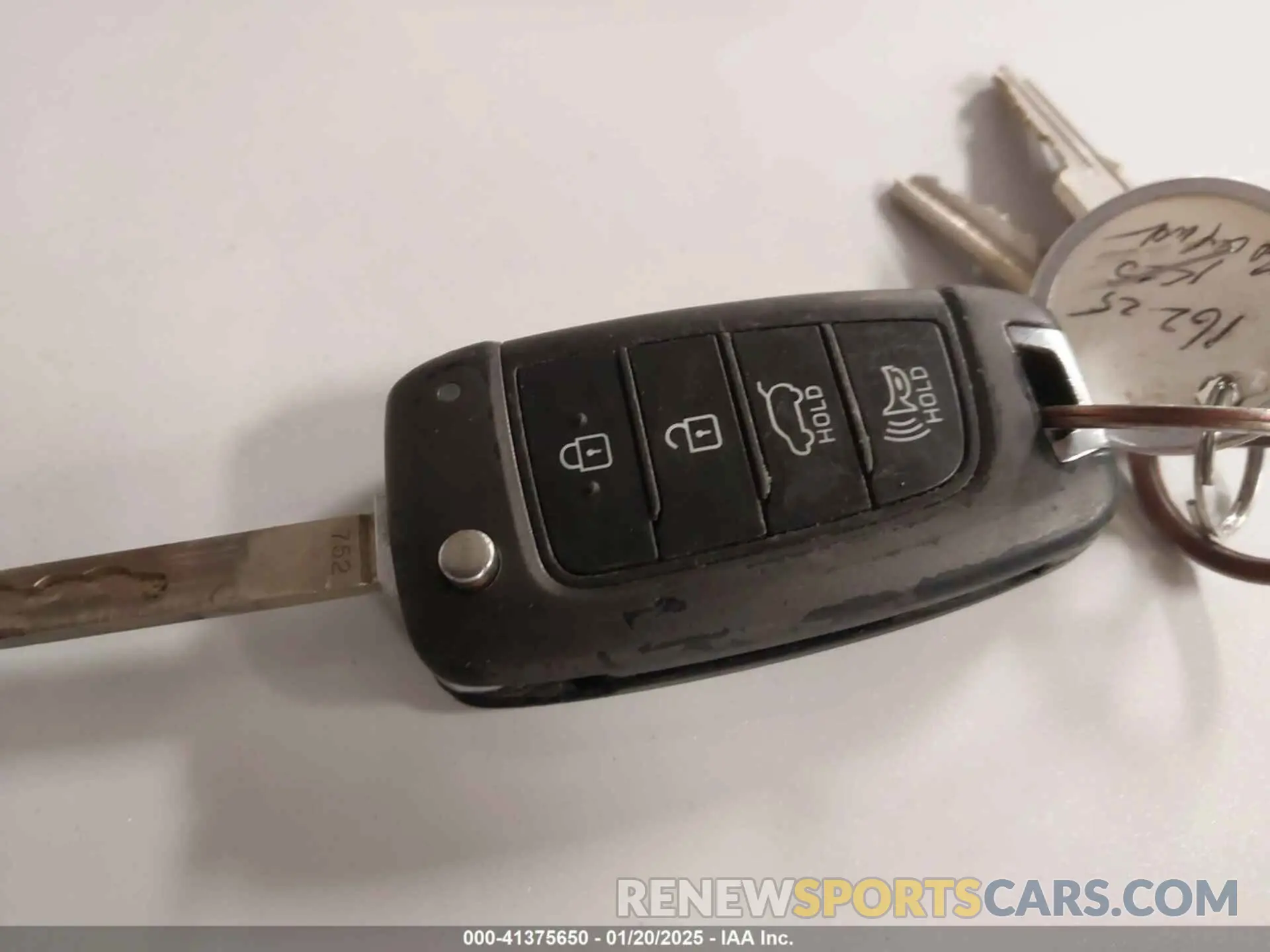 11 fotografías del automóvil dañado 5NMS23AD1KH063472 HYUNDAI SANTA FE 2019