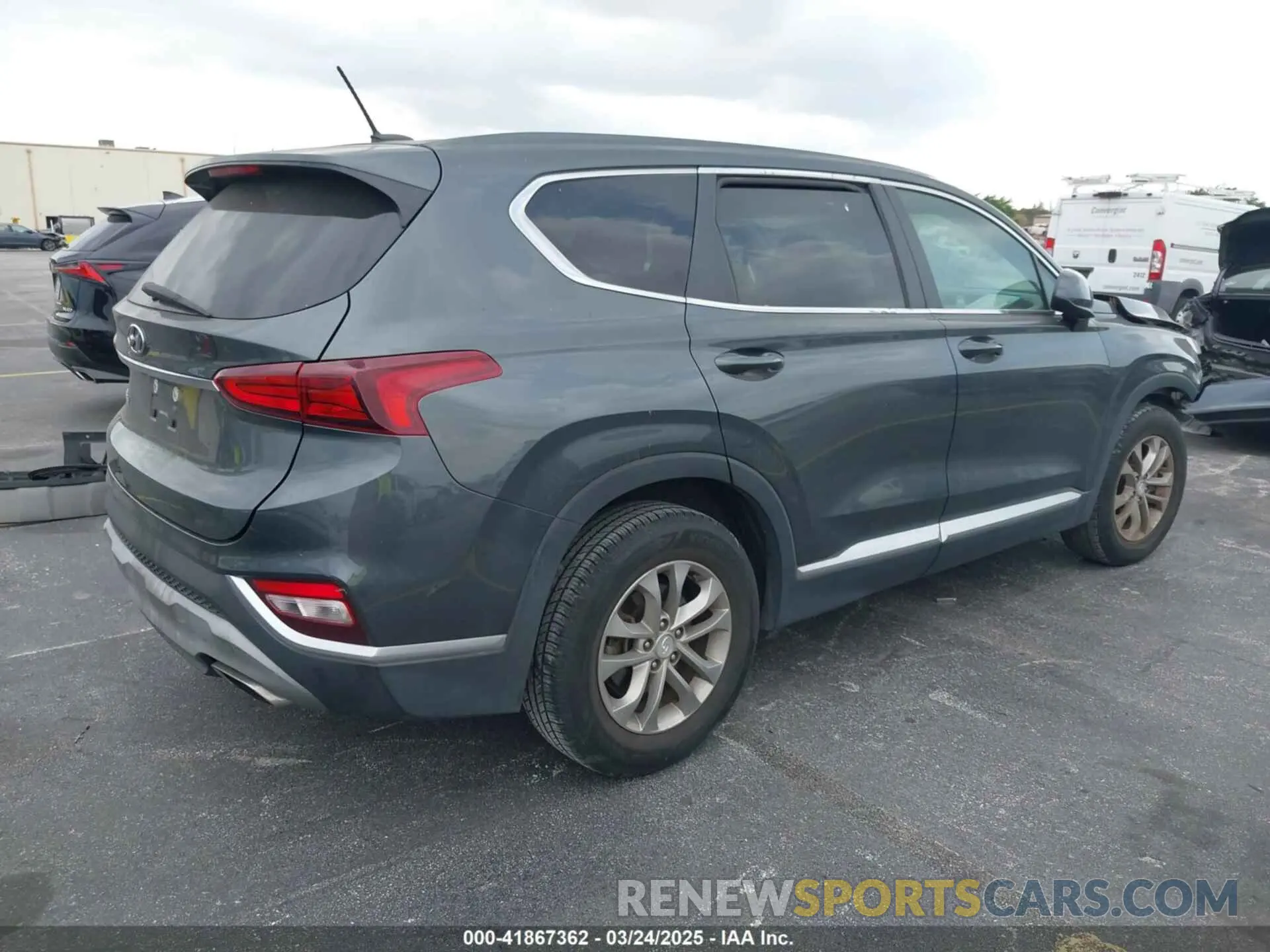 4 fotografías del automóvil dañado 5NMS23AD1KH067456 HYUNDAI SANTA FE 2019