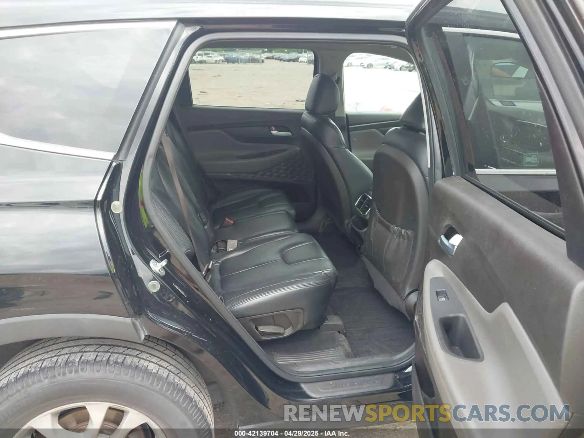 8 fotografías del automóvil dañado 5NMS23AD2KH132301 HYUNDAI SANTA FE 2019